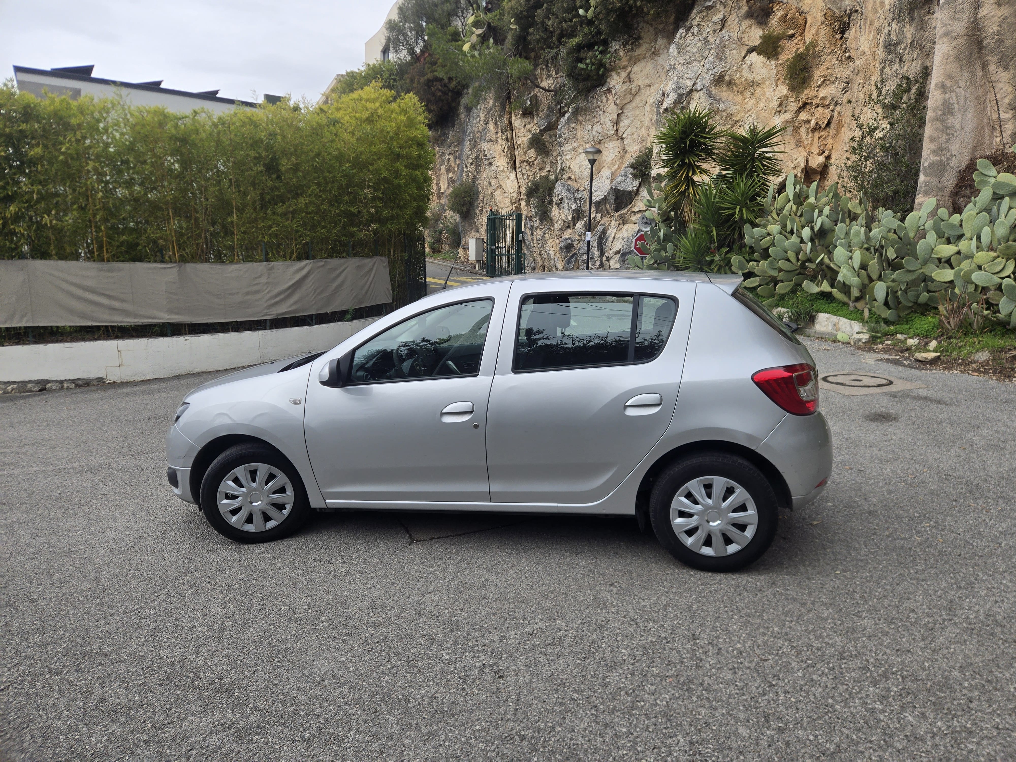Dacia Sandero avec Climatisation