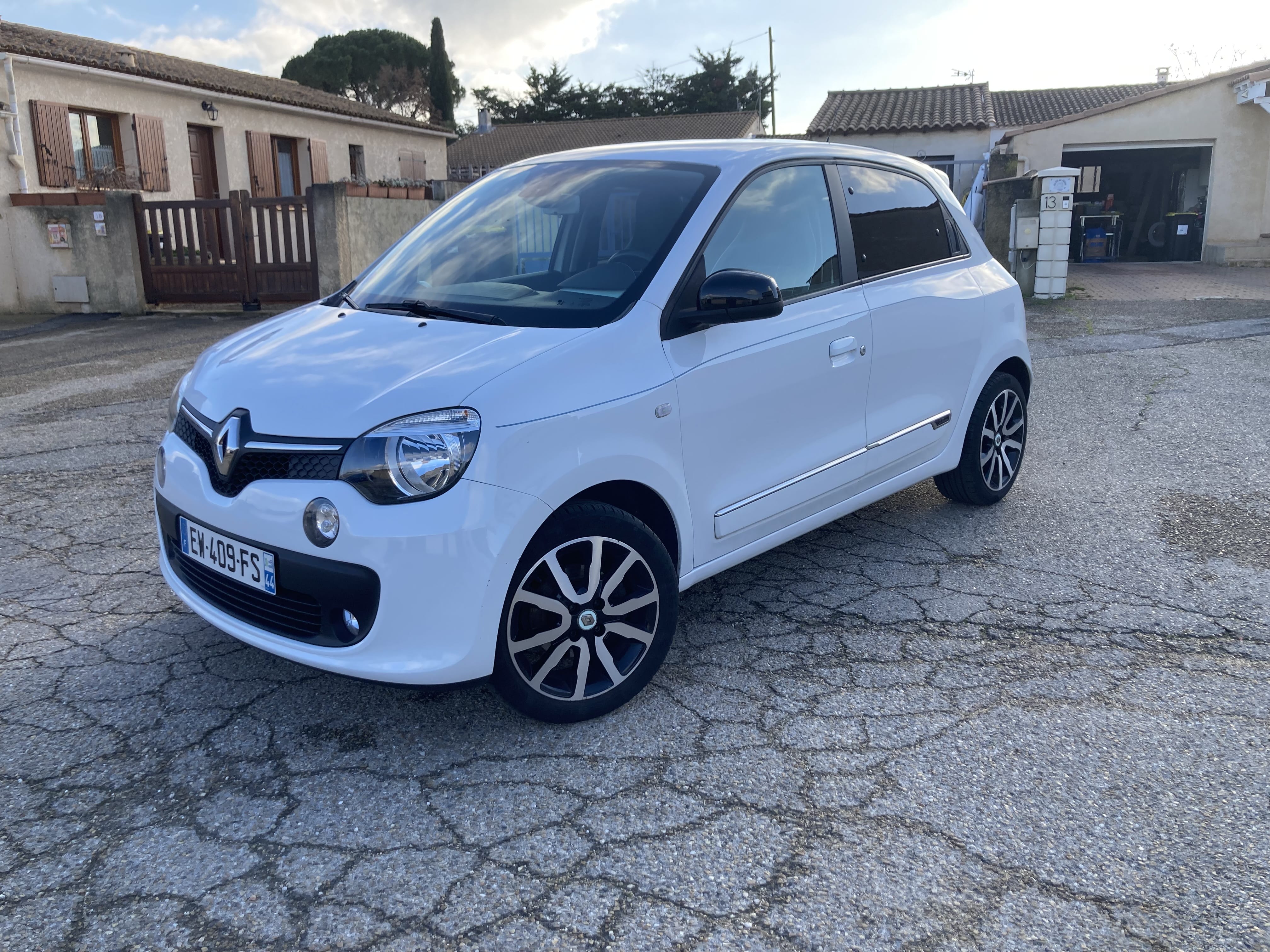 Renault Twingo III " La Parisienne", 2018, Essence 95