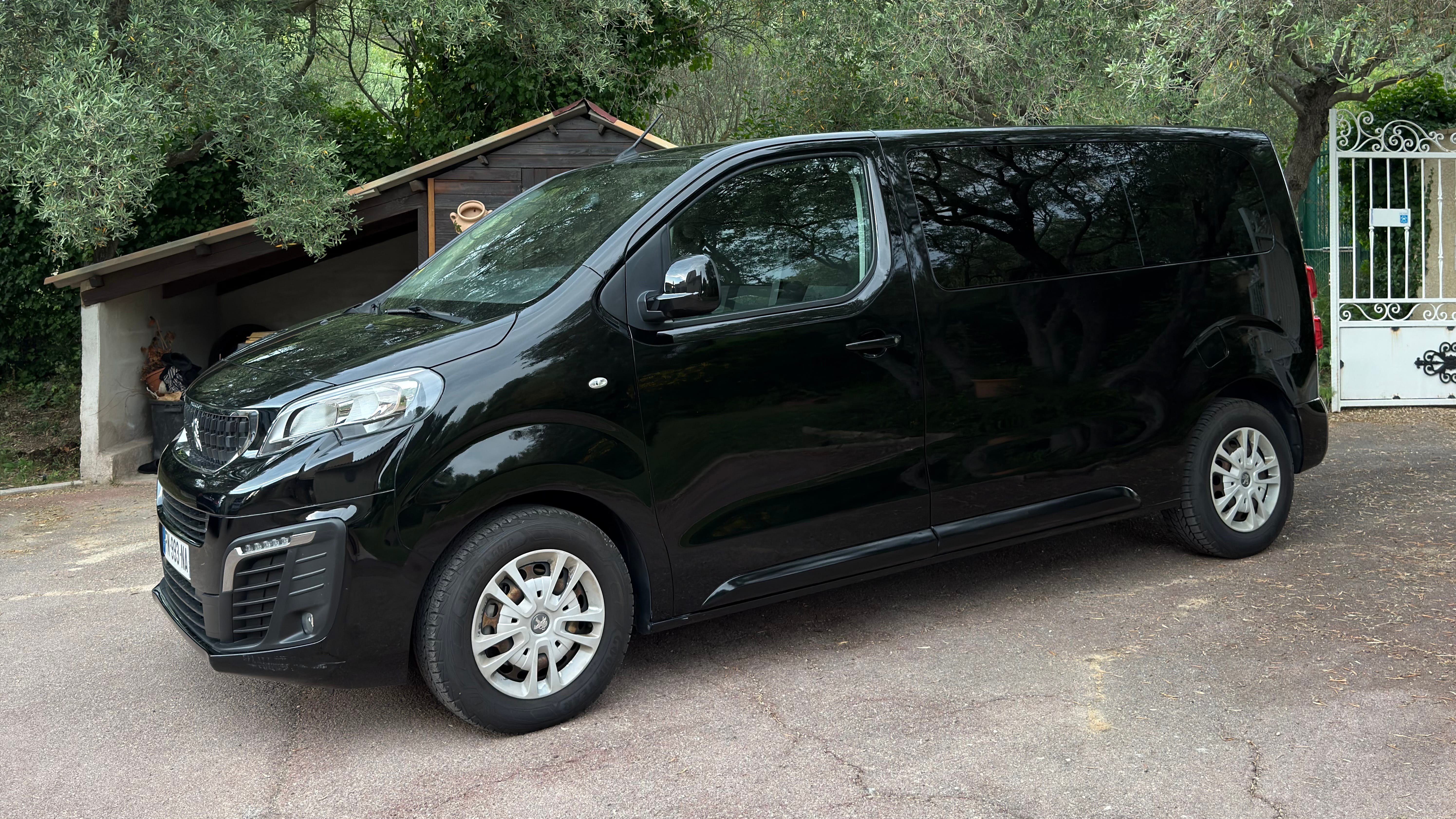 Peugeot Traveller avec Climatisation