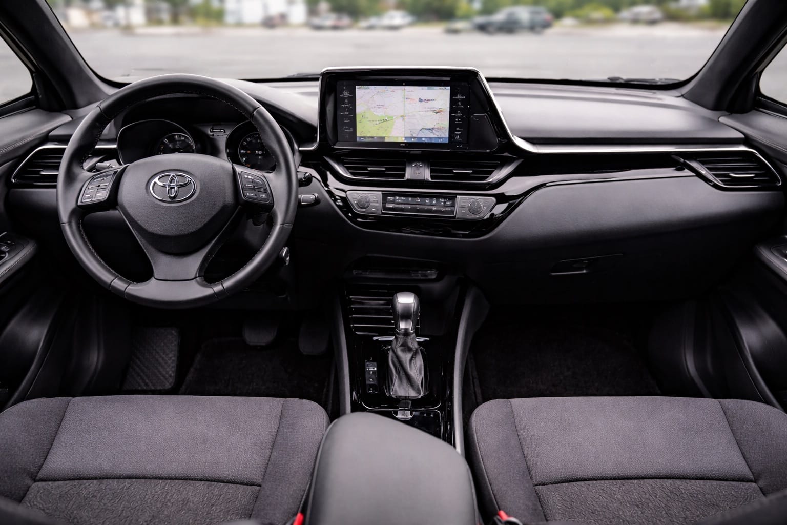 Toyota C-HR Hybrid avec GPS