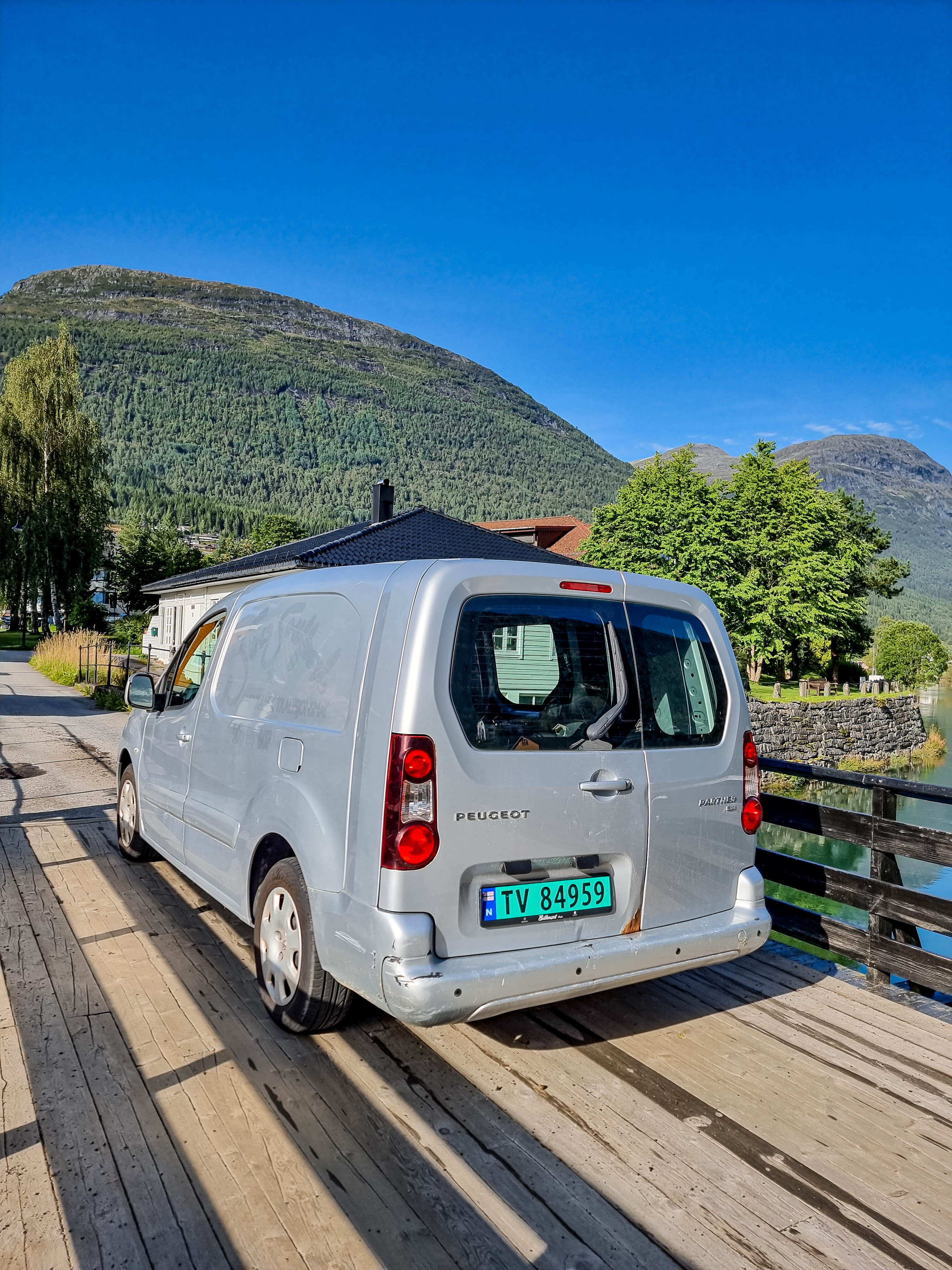 Peugeot Partner Varebil med Aircondition