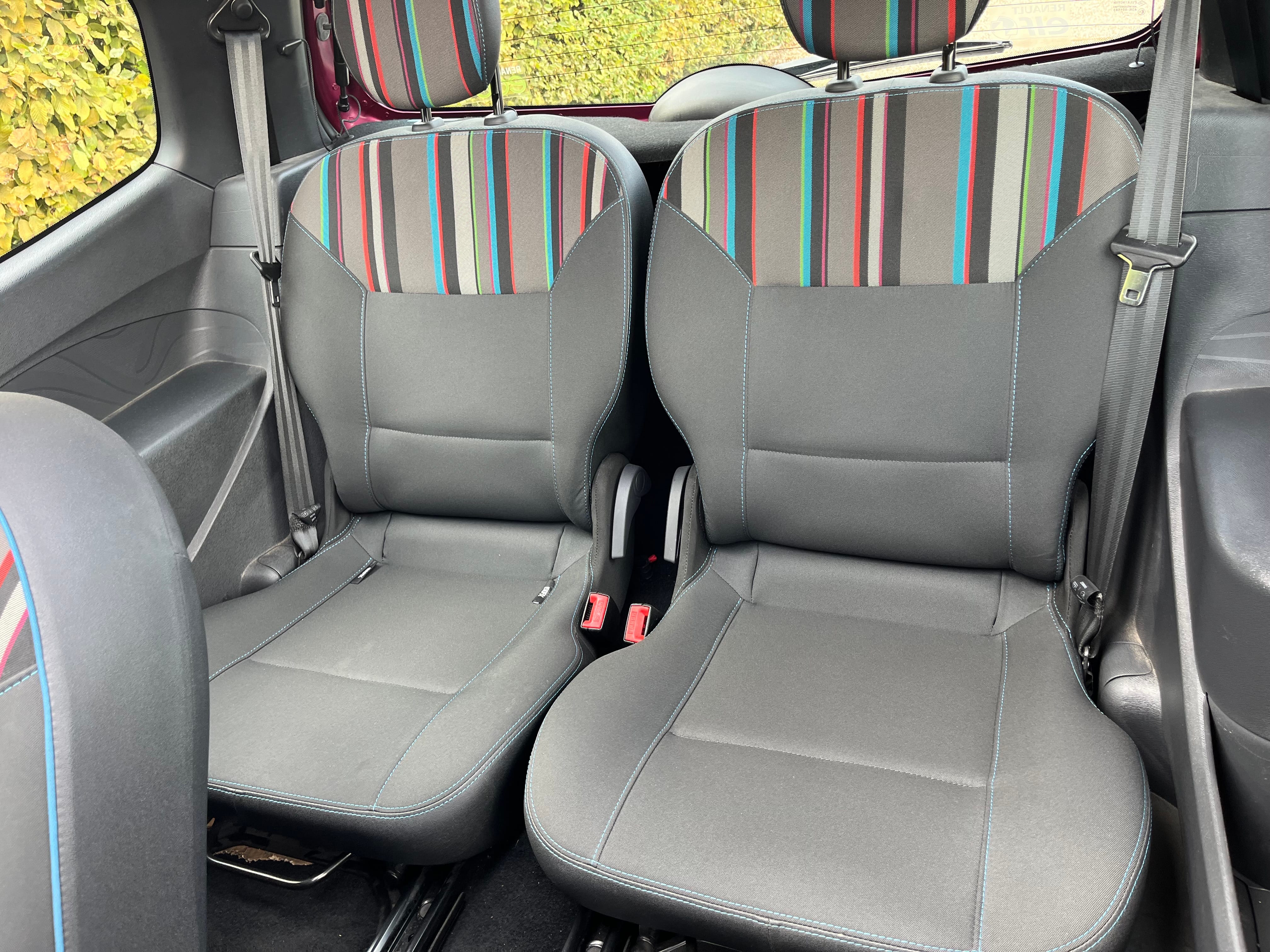 Renault Twingo II avec Audio Bluetooth