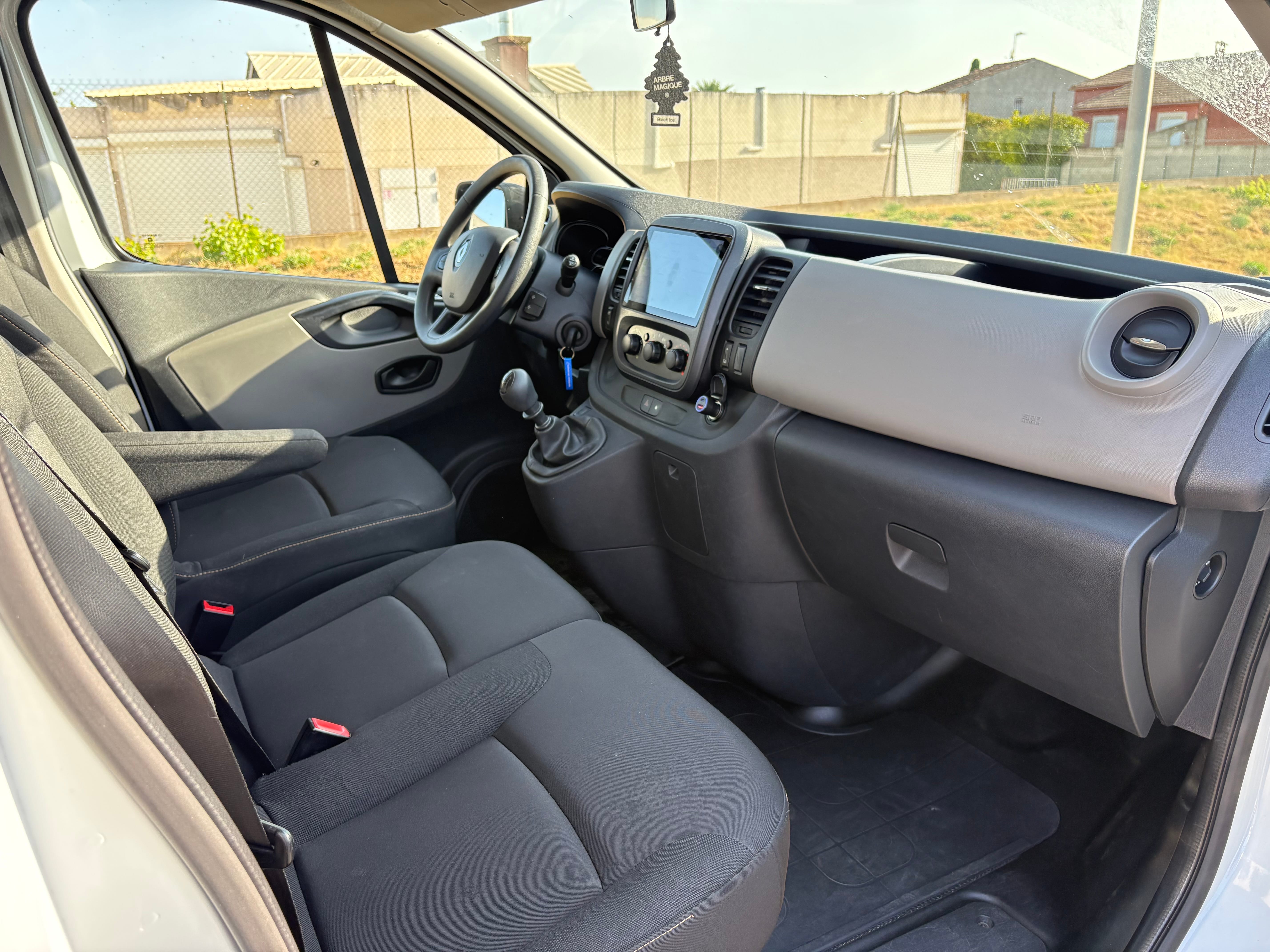 Renault Trafic Passenger 1.6 DCI 9 places avec Régulateur de vitesse