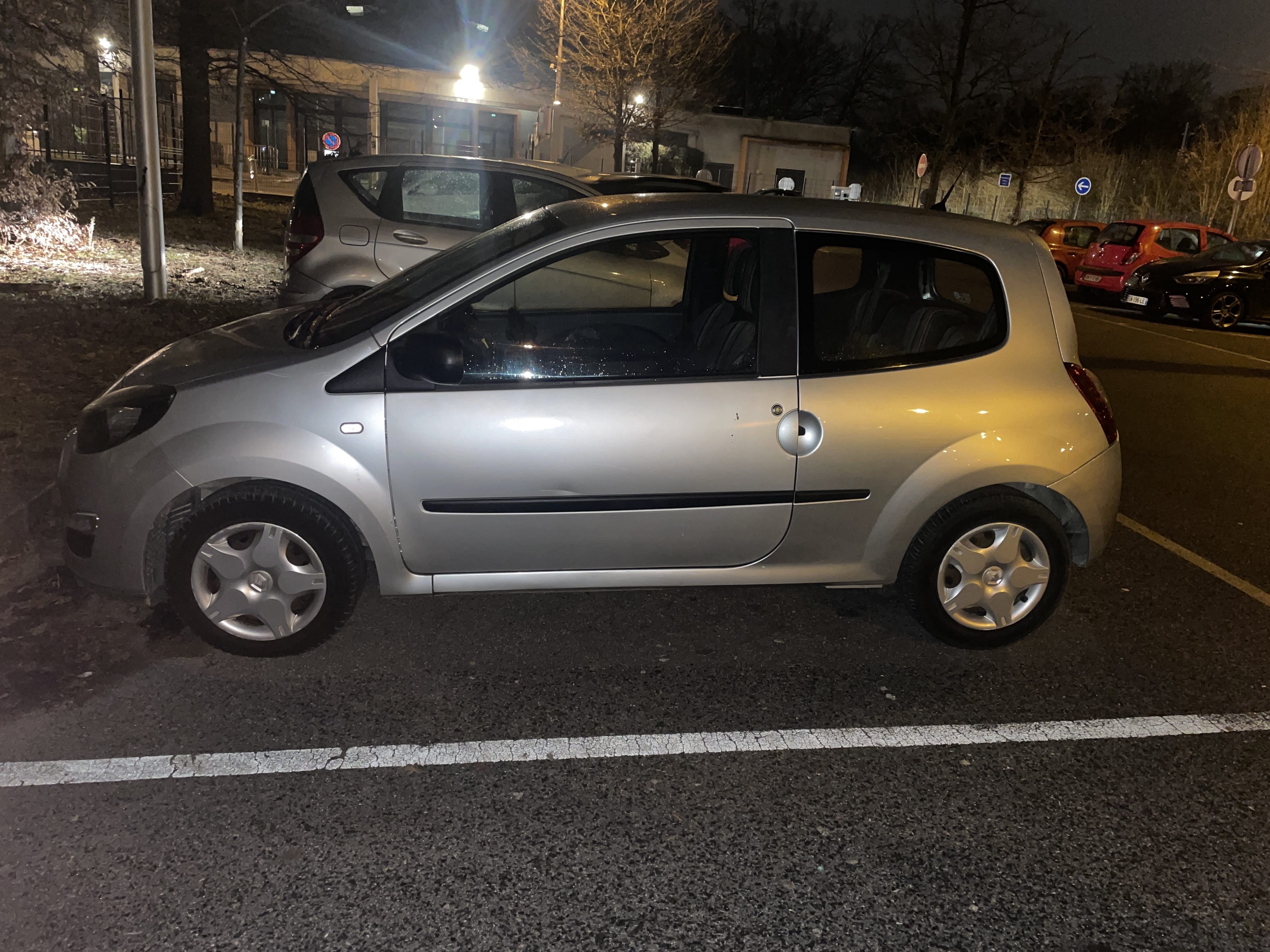 Renault Twingo II 1.2 16v 75 cv avec Climatisation
