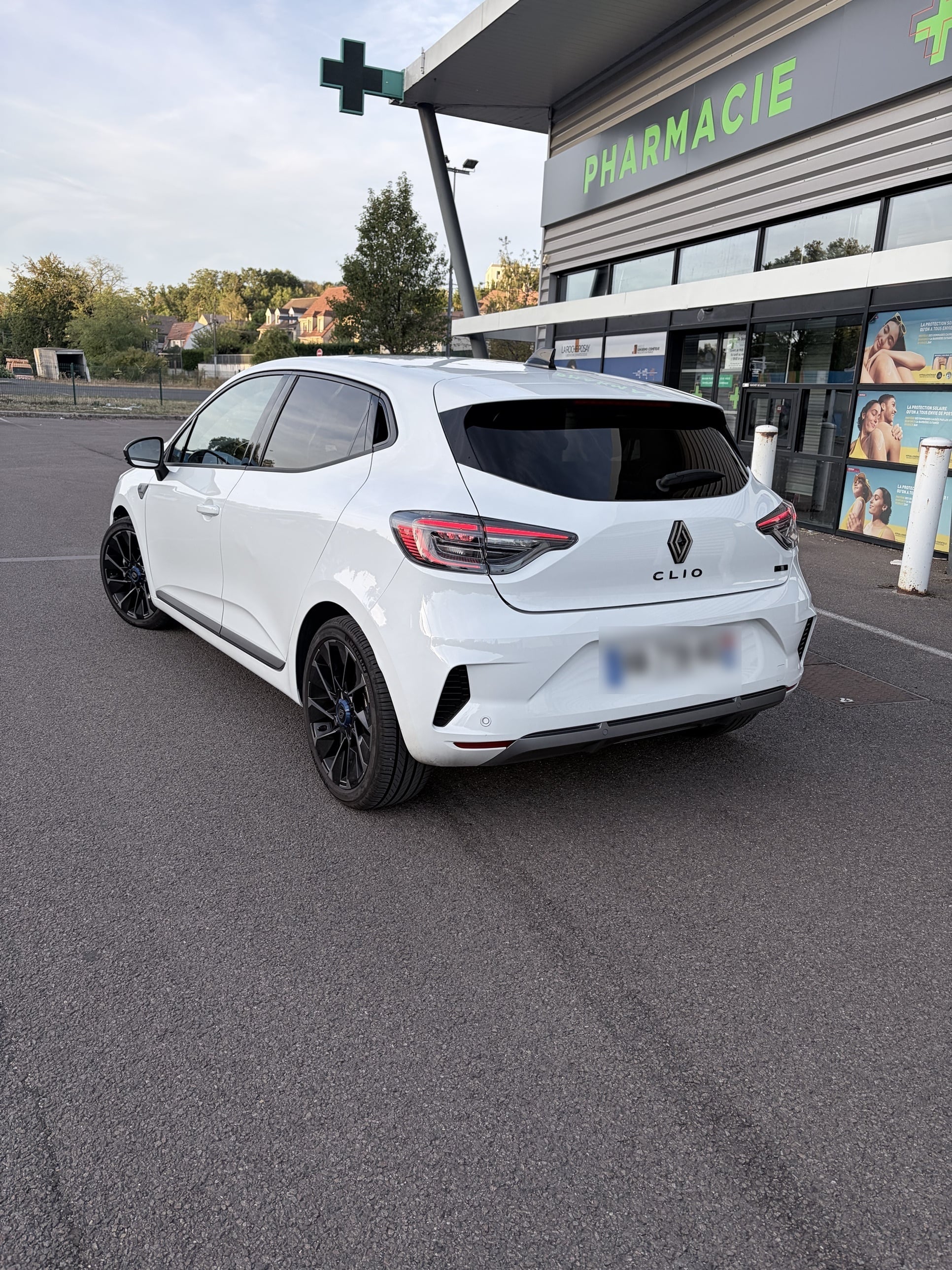 Renault Clio E-tech avec Caméra de recul