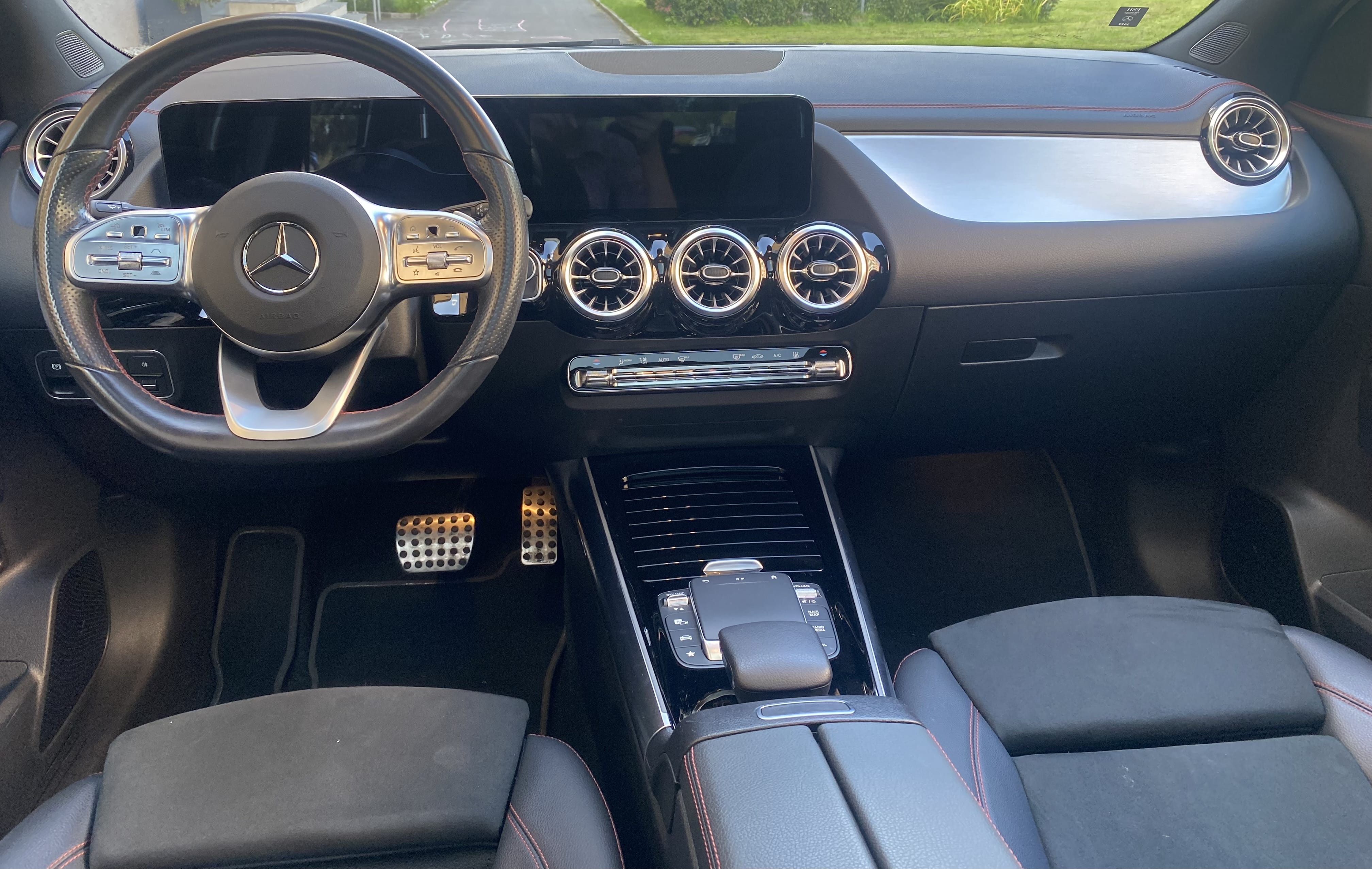 Mercedes-Benz EQA med Cruisekontroll