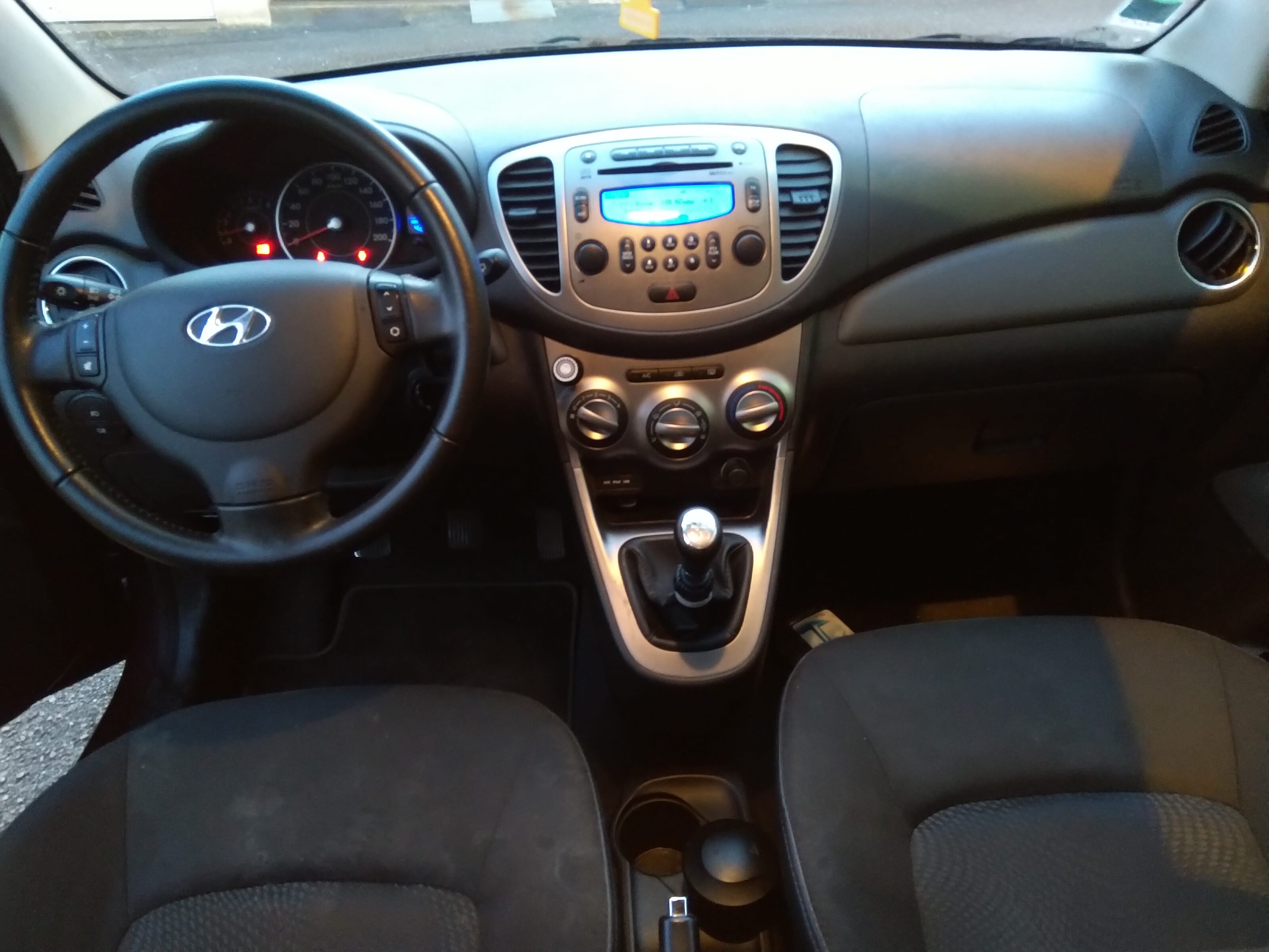 Hyundai i10 avec Entrée audio / iPod