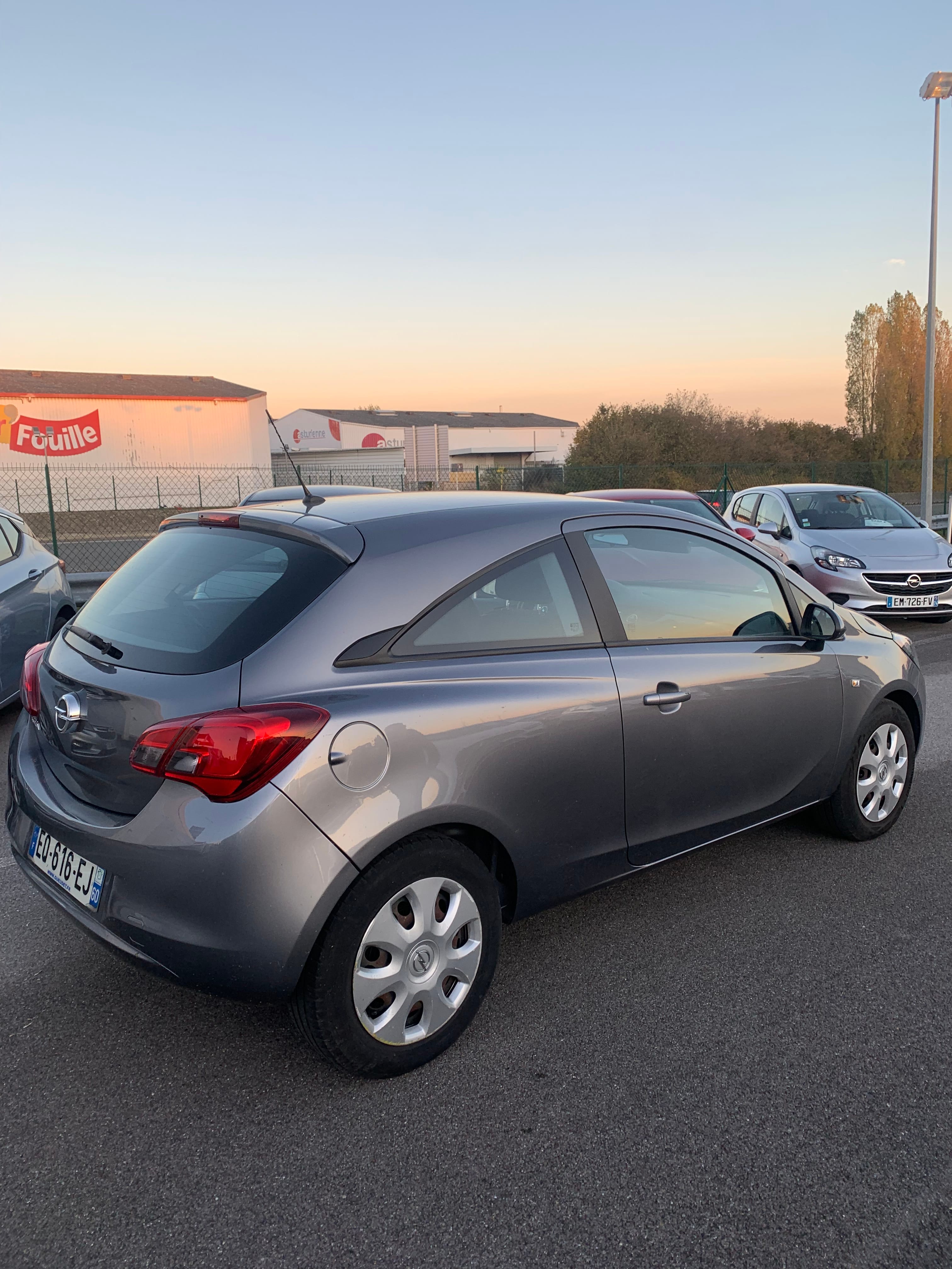 Opel Corsa avec Climatisation