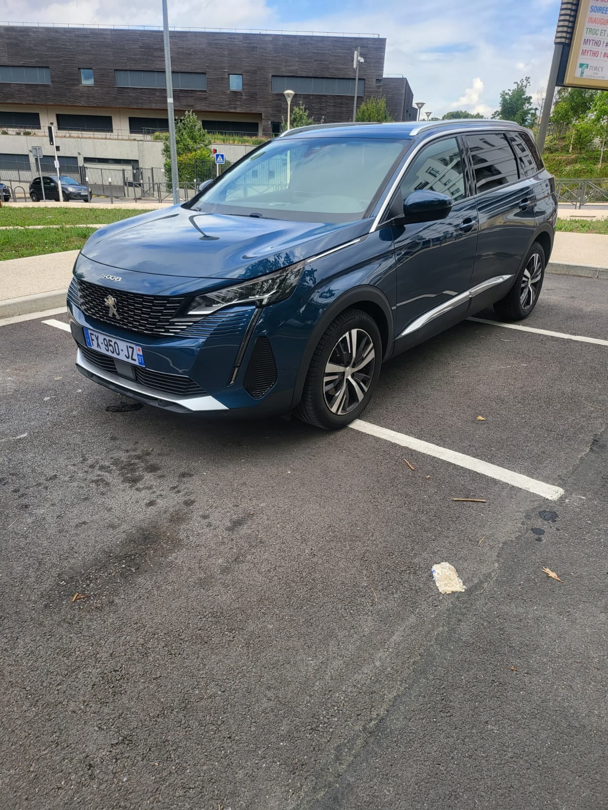 Peugeot 5008, 2021, Essence 95, automatique, 7 places