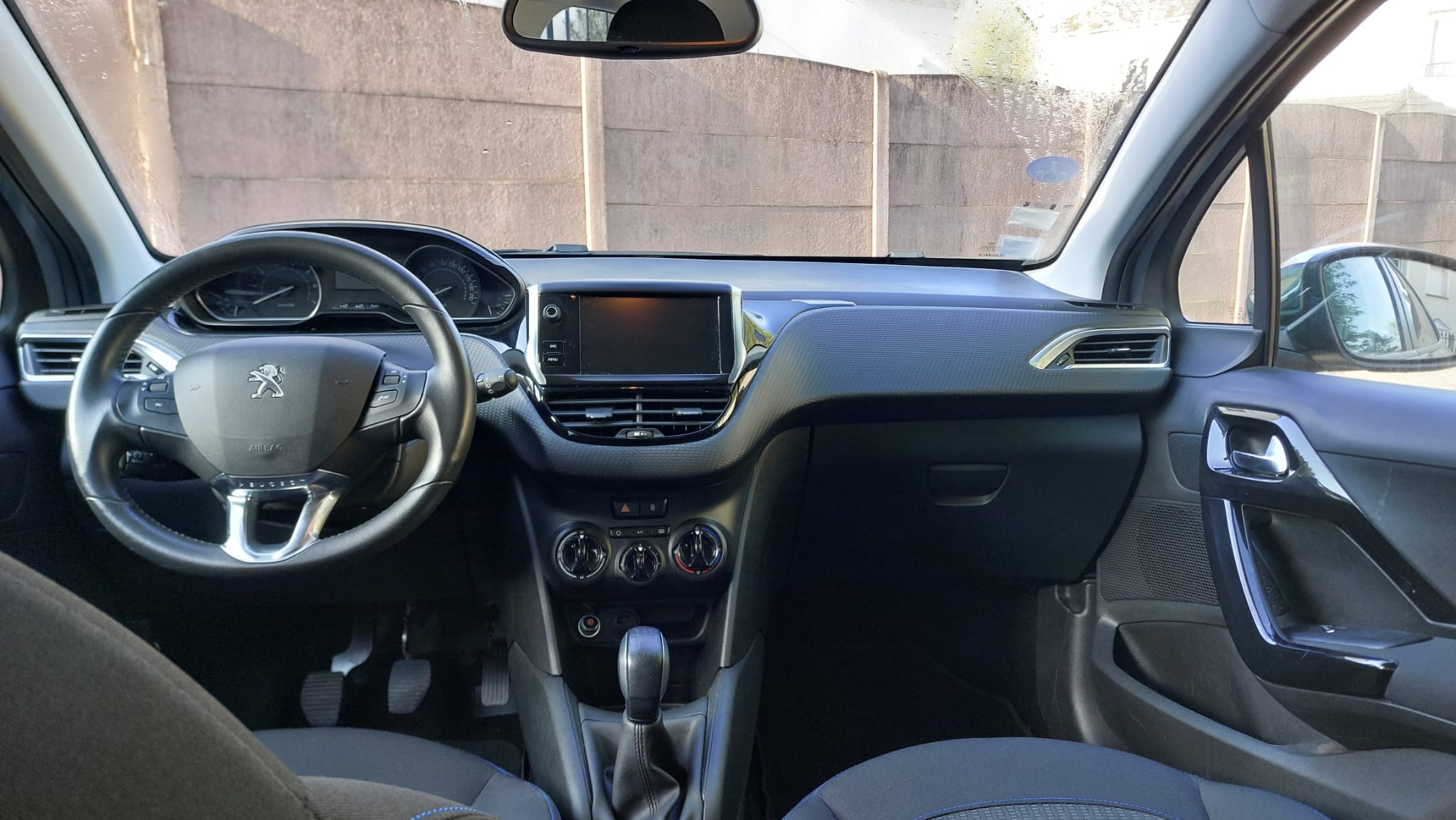 Peugeot 208 Signature avec Régulateur de vitesse