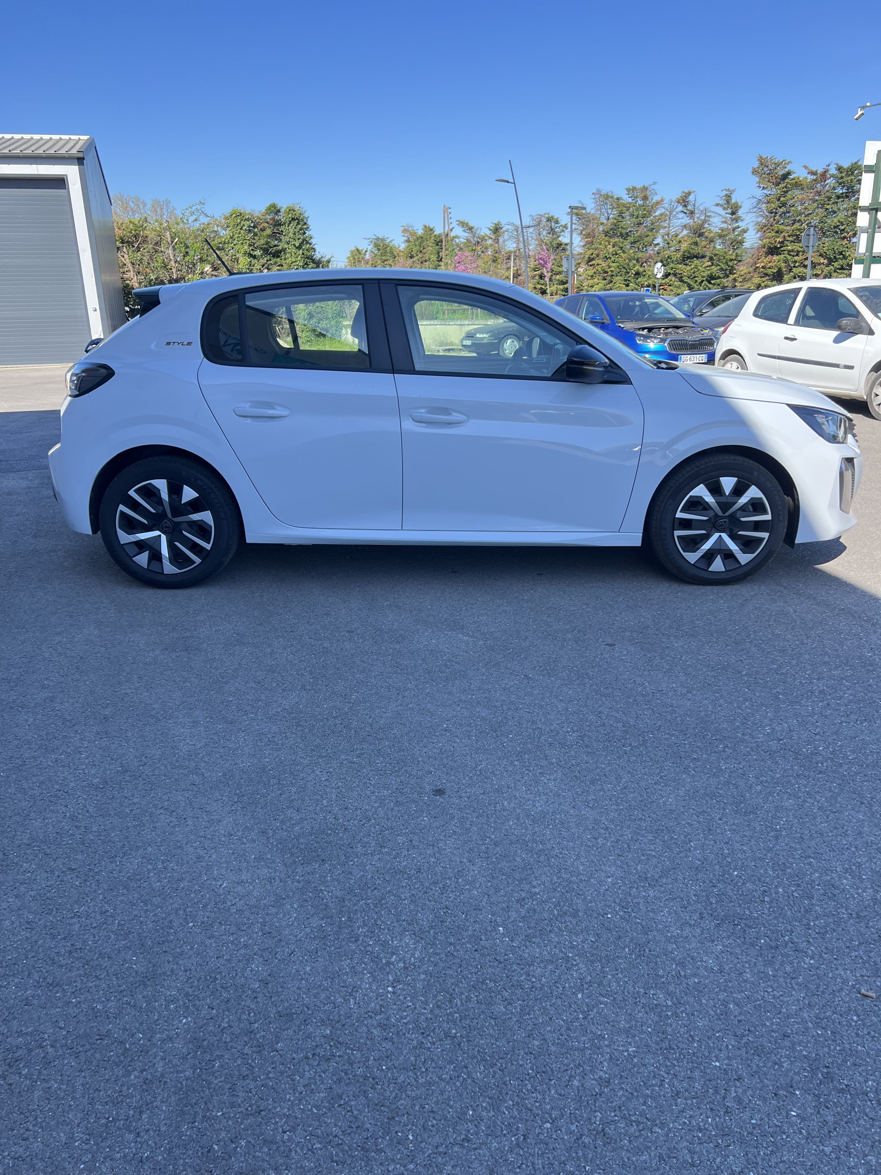 Peugeot 208, 2026, Essence 95