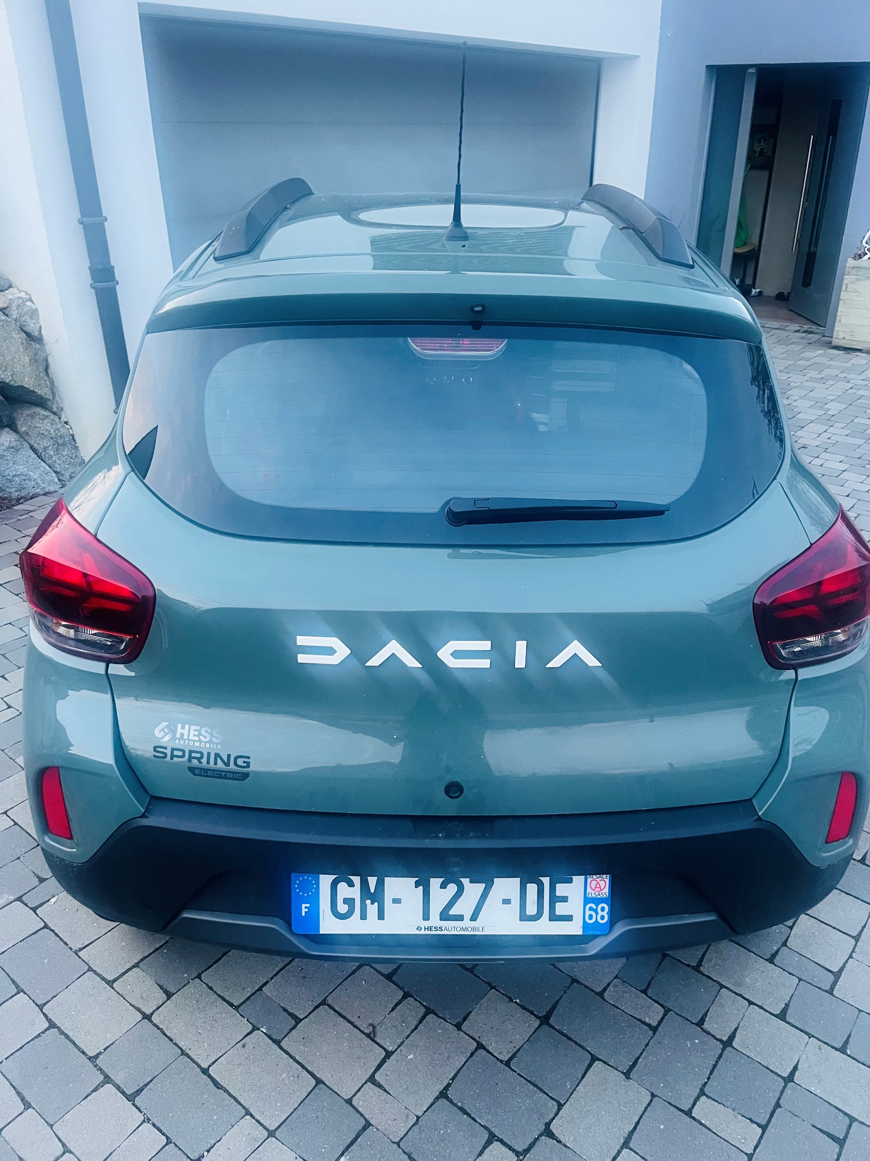 Dacia Spring avec Entrée audio / iPod