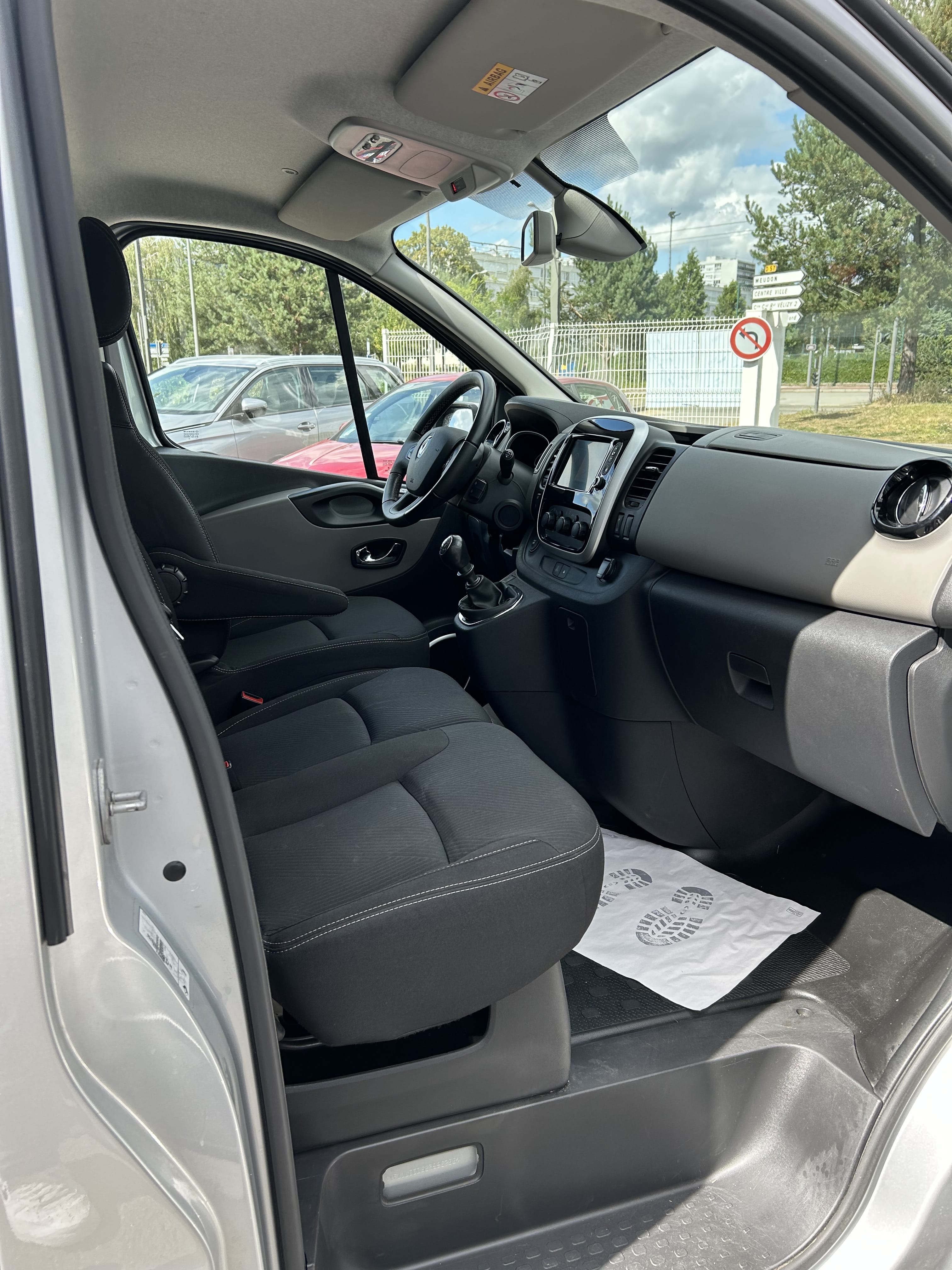 Renault Trafic Passenger avec Android Auto
