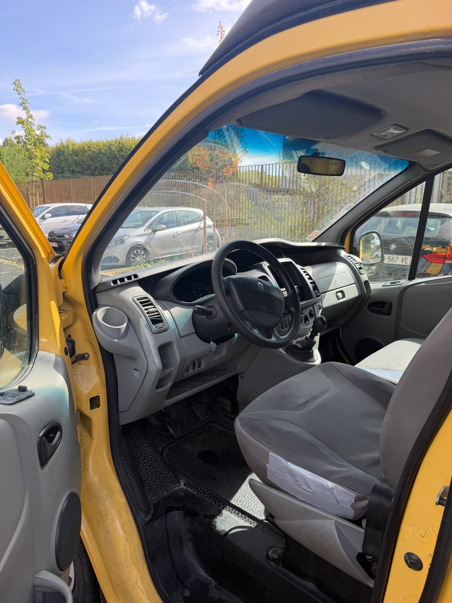 Renault Trafic L1 H2 BY REHAUSSÉ