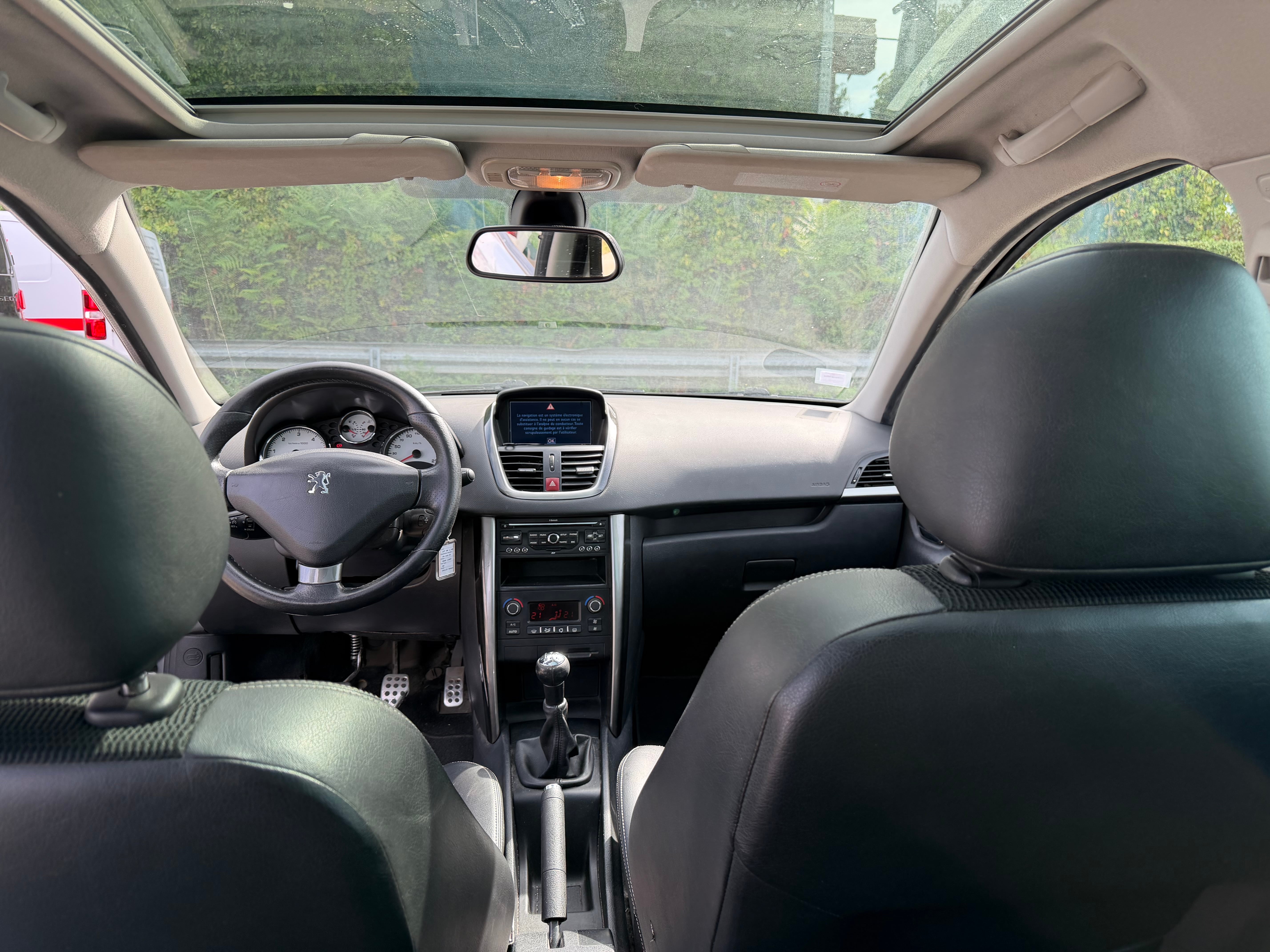 Peugeot 207 SW avec GPS