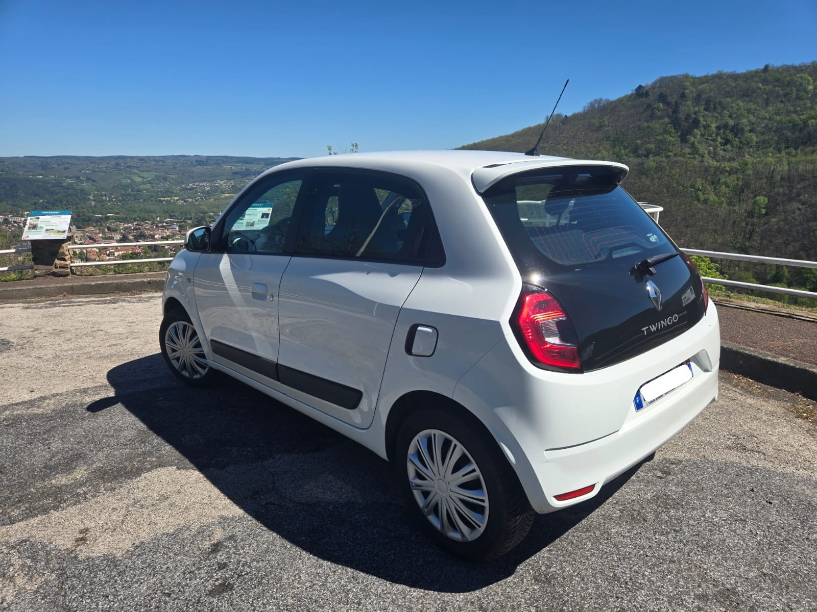 Renault Twingo III avec Audio Bluetooth