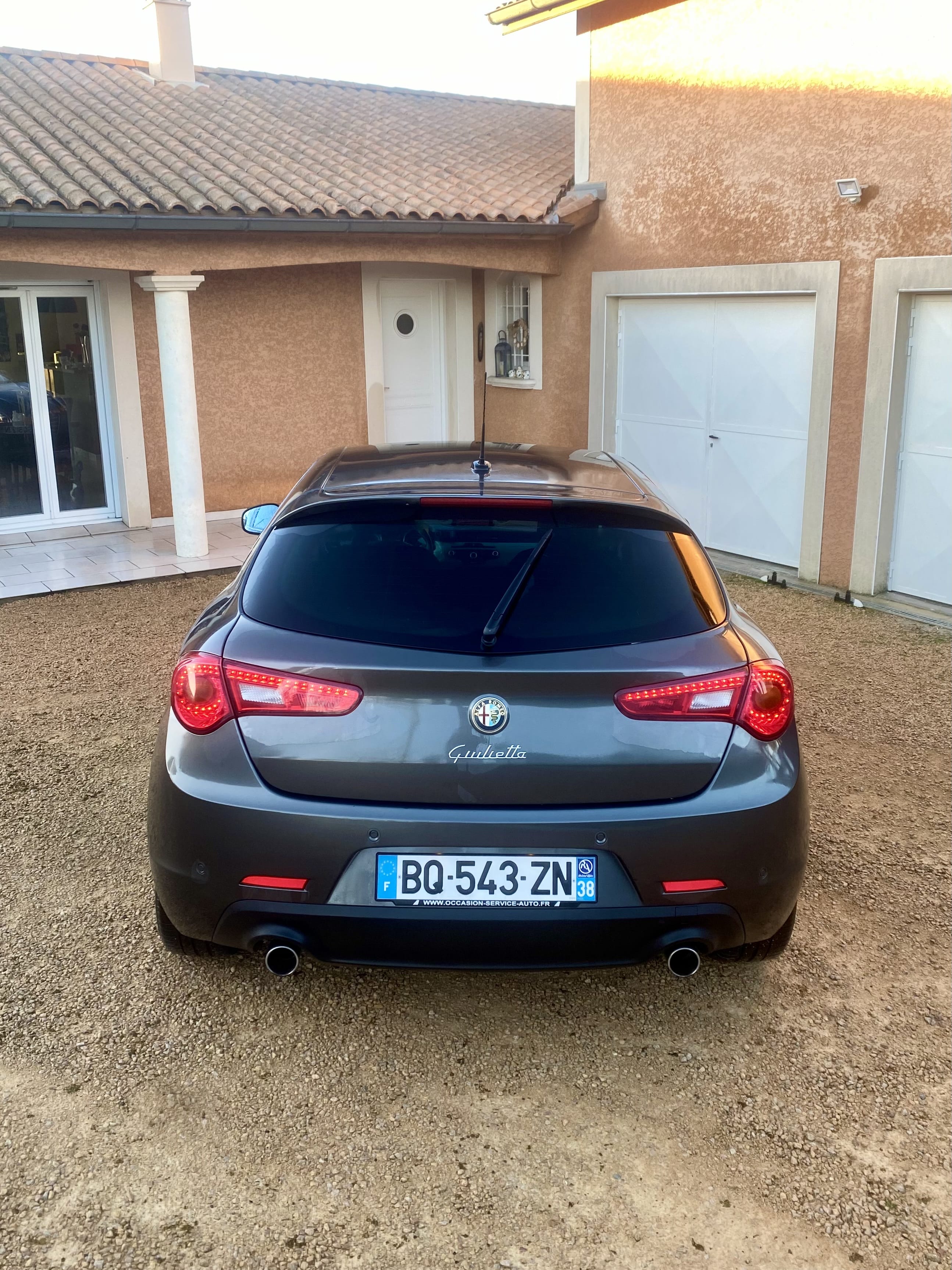 Alfa-Romeo Giulietta avec GPS