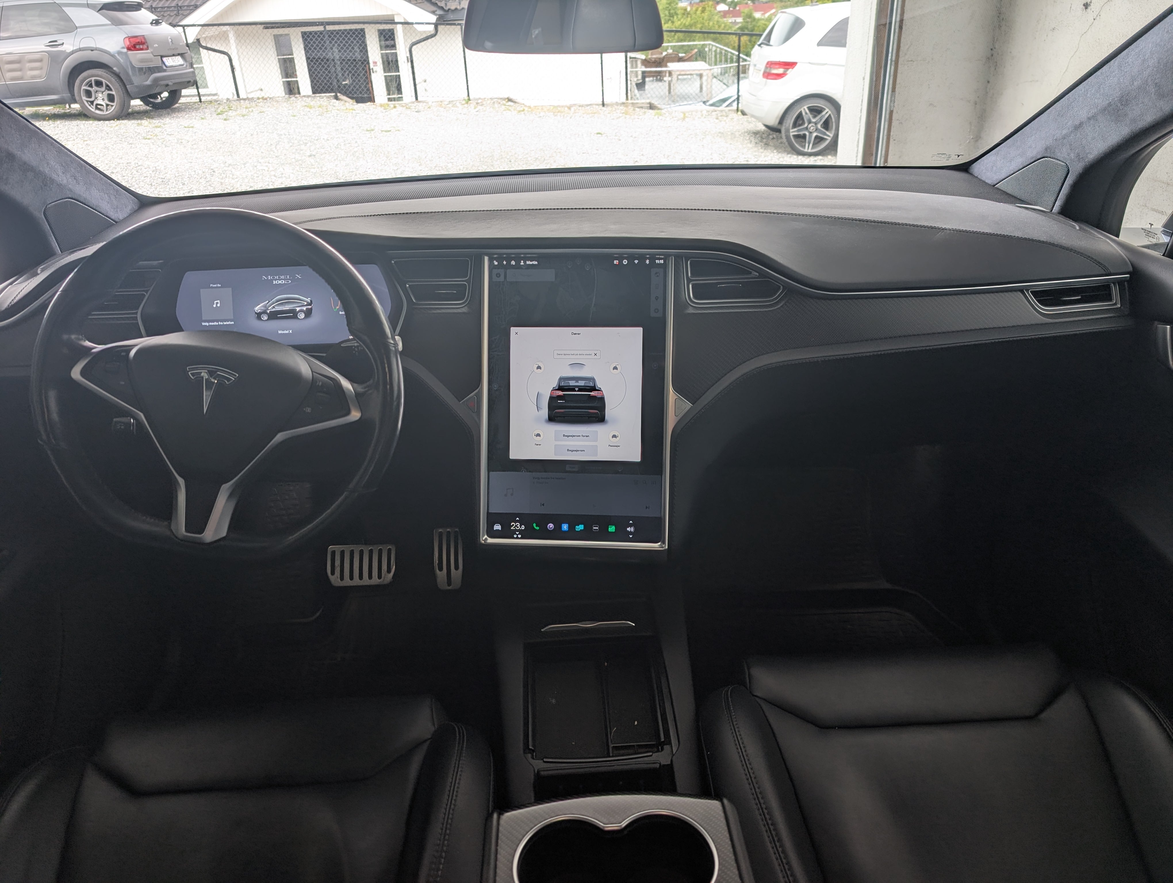 Tesla Model X 100D med GPS