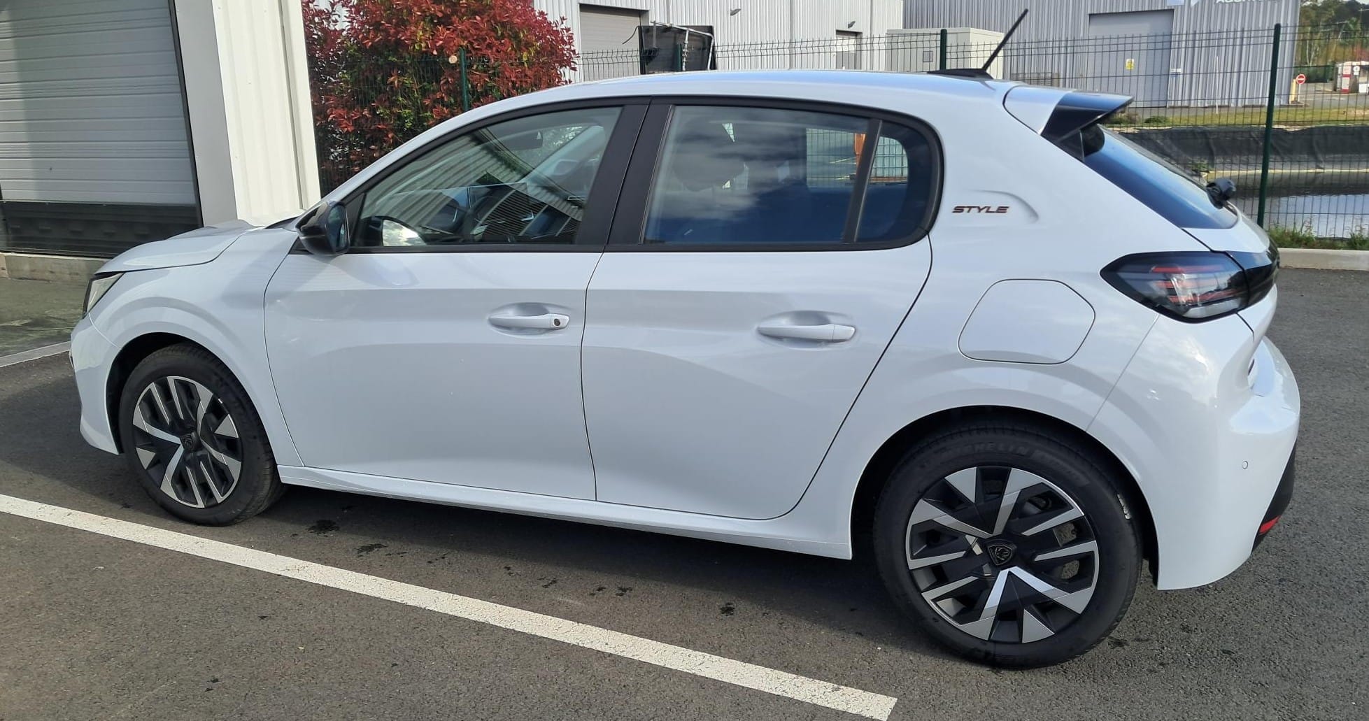 Peugeot 208 avec Climatisation