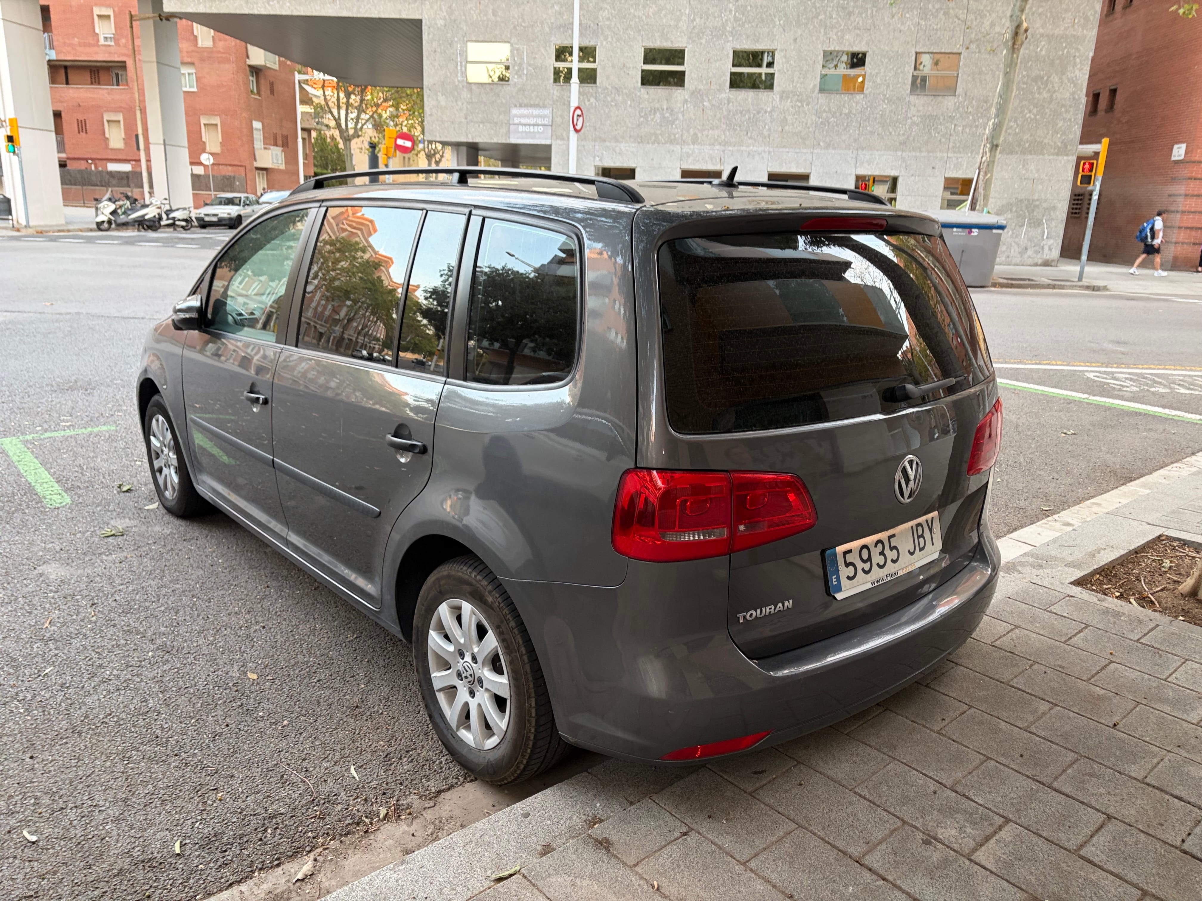 Volkswagen Touran con Control de velocidad