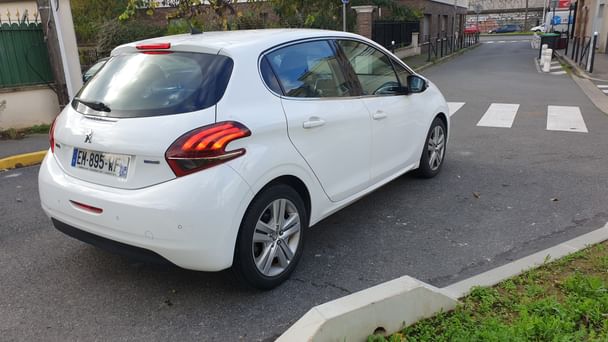 Peugeot 208 Saint-Ouen - FC770KL avec Régulateur de vitesse