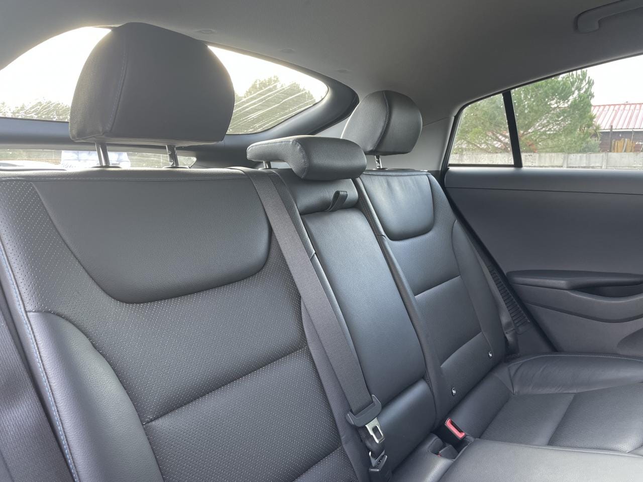 Hyundai Ioniq Hybride avec Attelage