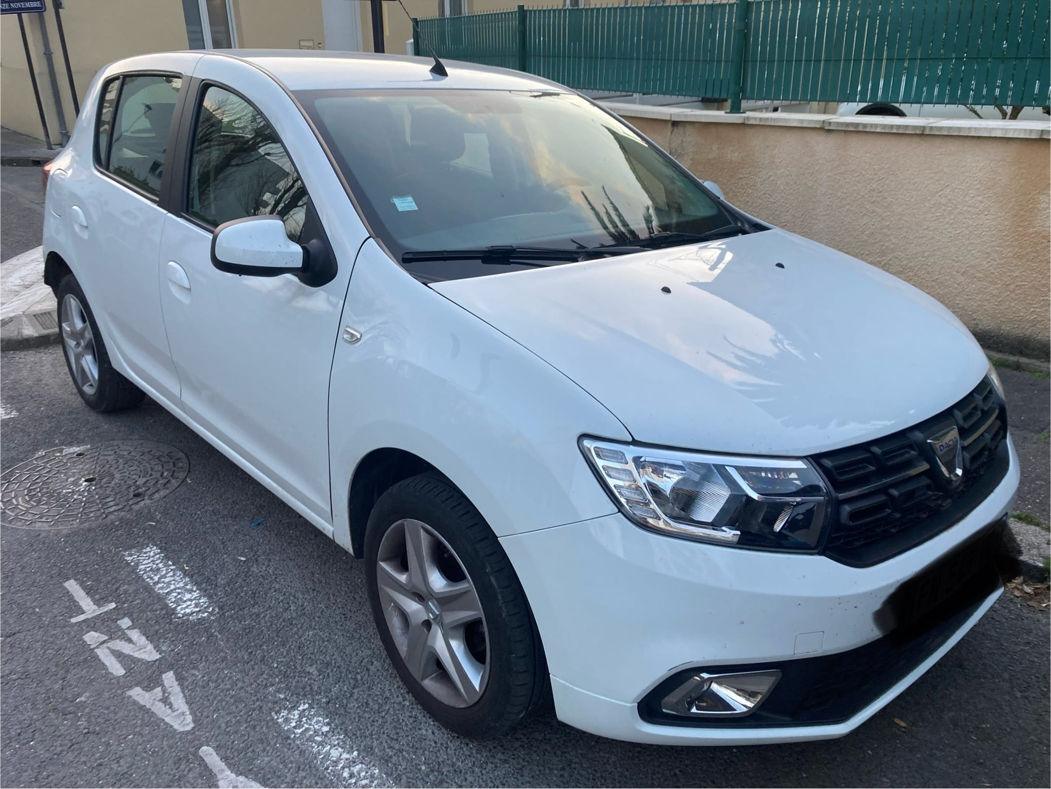 Dacia Sandero avec Entrée audio / iPod