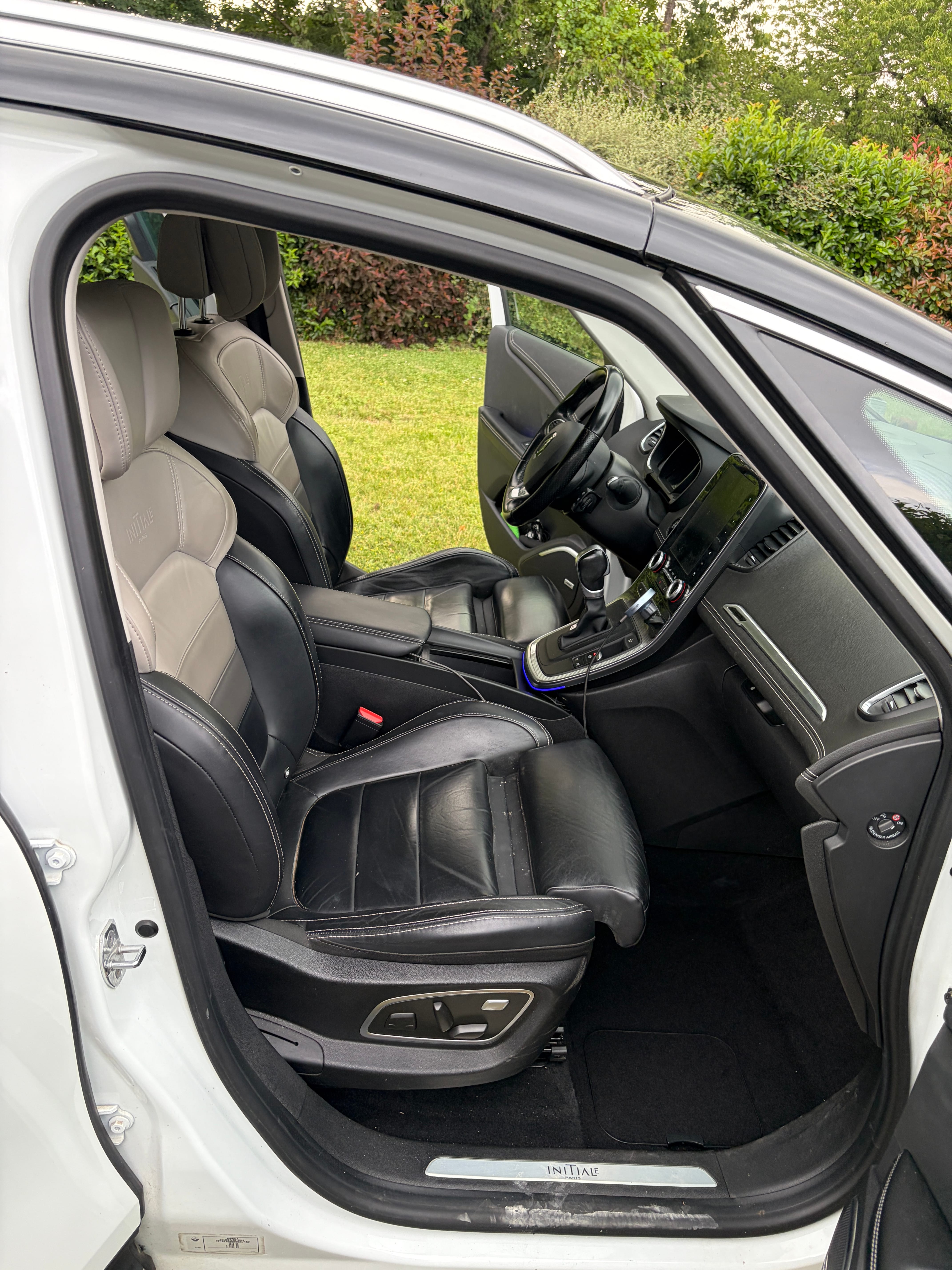 Renault Grand Scenic Initiale 1.6 DCi 160 EDC avec Android Auto