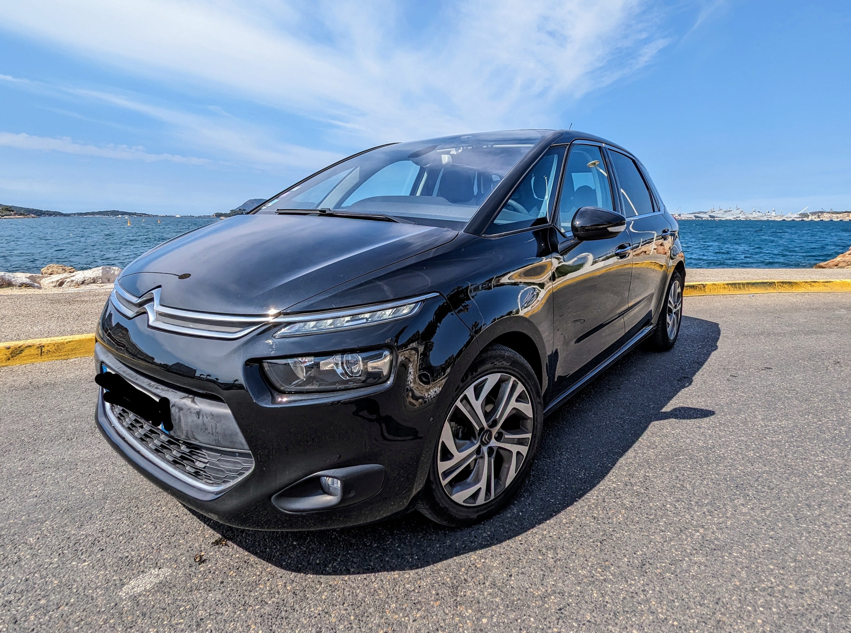 Citroen C4 Picasso INTENSIVE, 2016, Essence 98