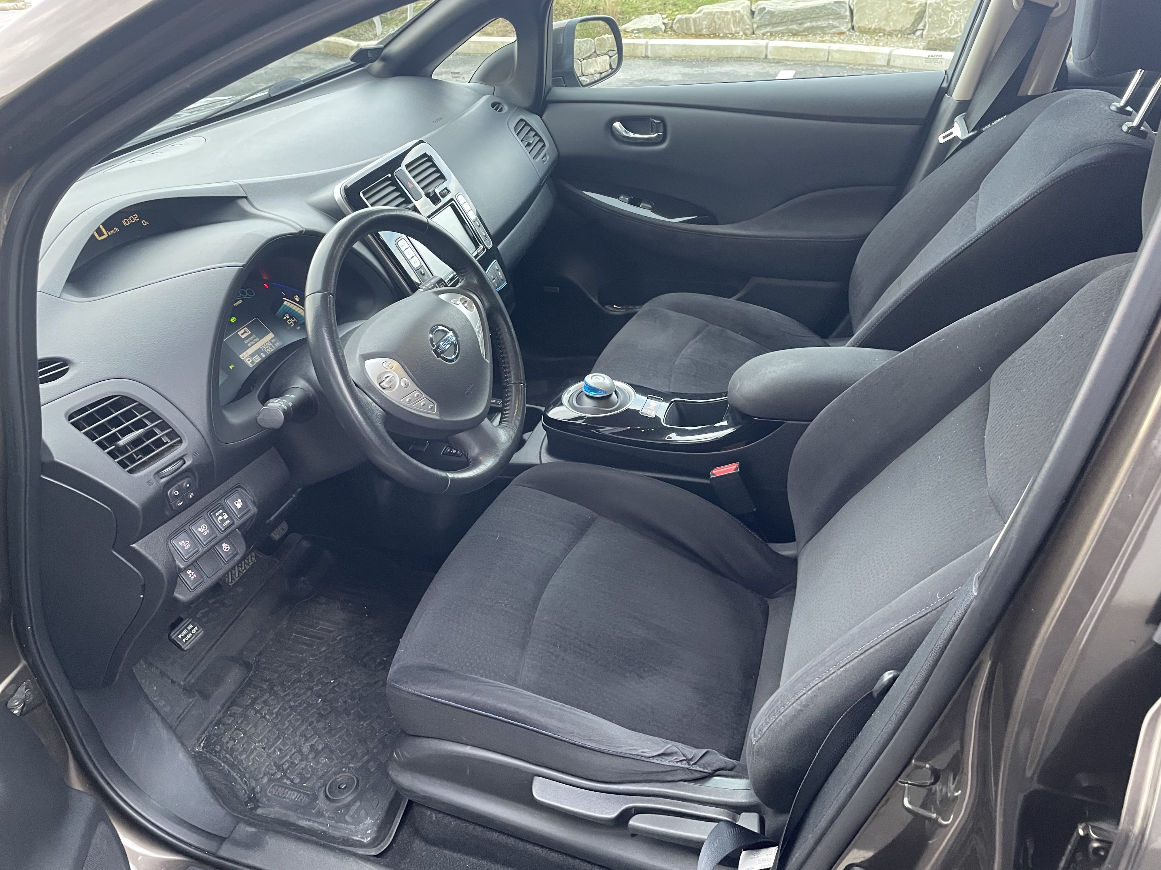 Nissan Leaf 30kWh med Babysete