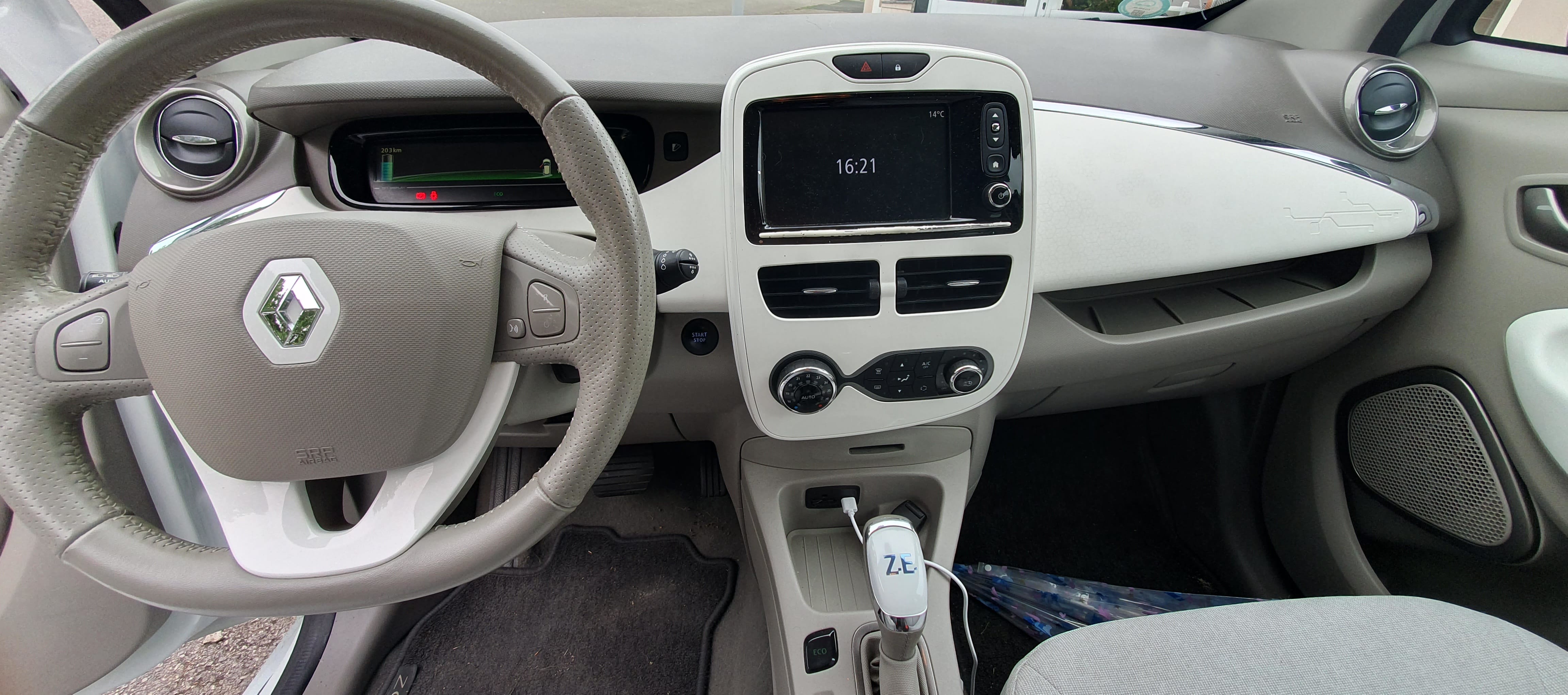 Renault ZOE avec GPS