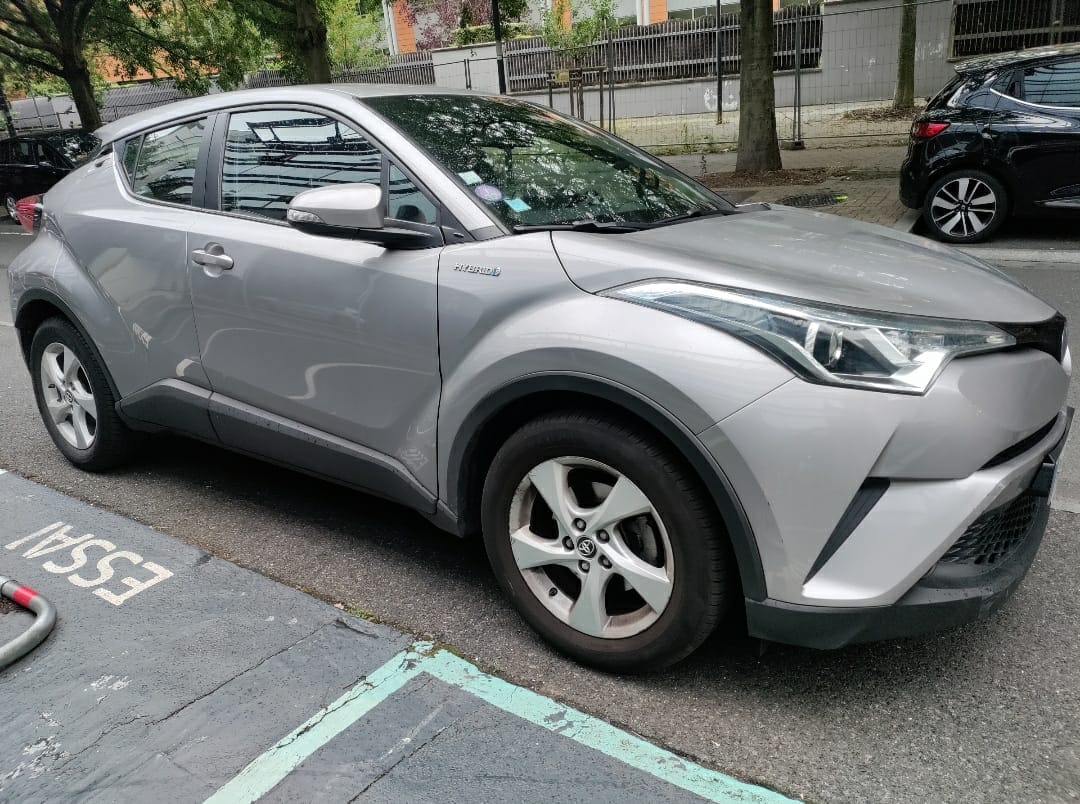 Toyota C-HR, 2018, Essence 98 / Électrique (hybride), automatique