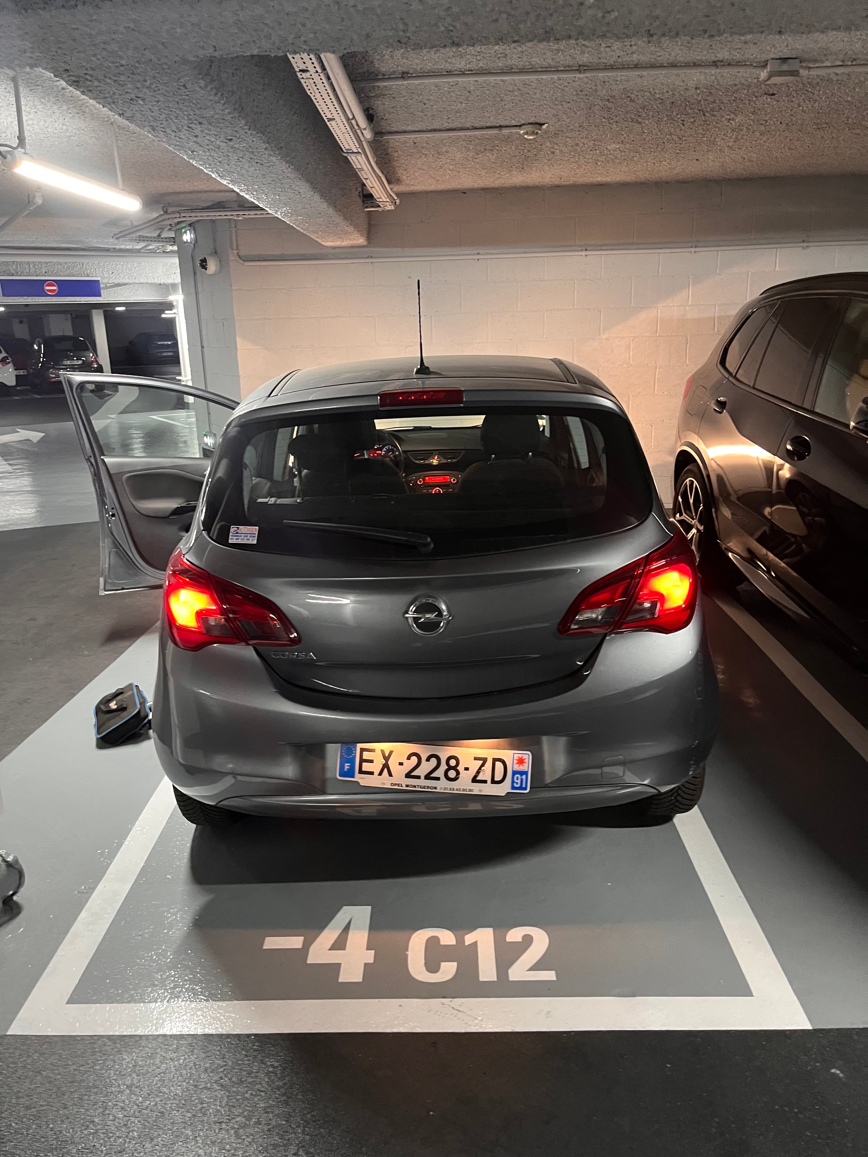 Opel Corsa avec Climatisation
