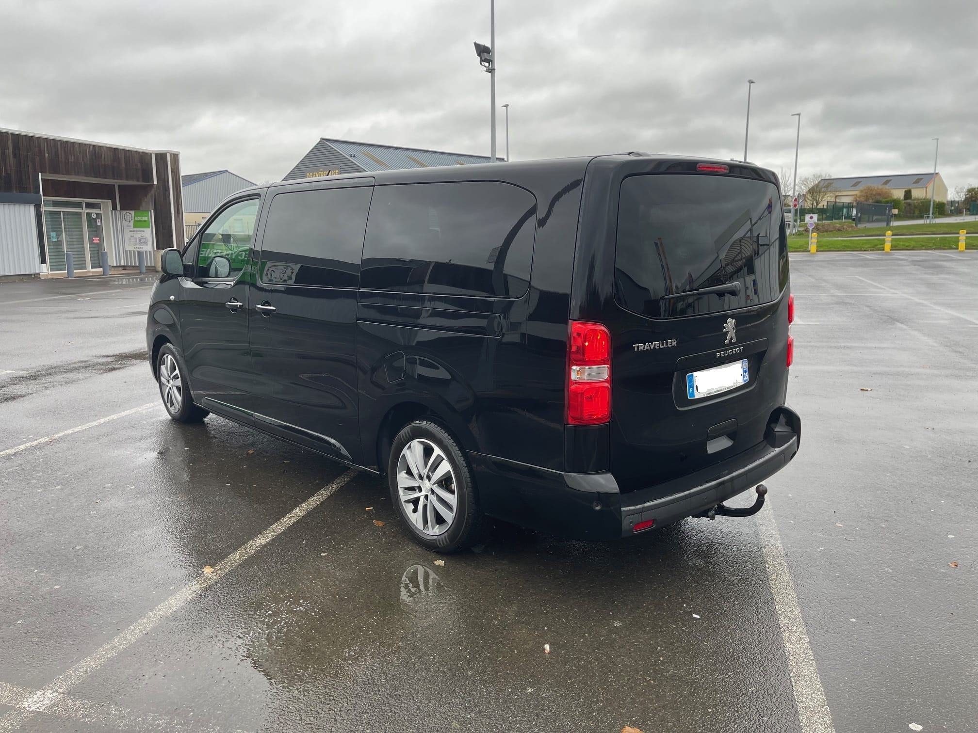 Peugeot Traveller avec GPS