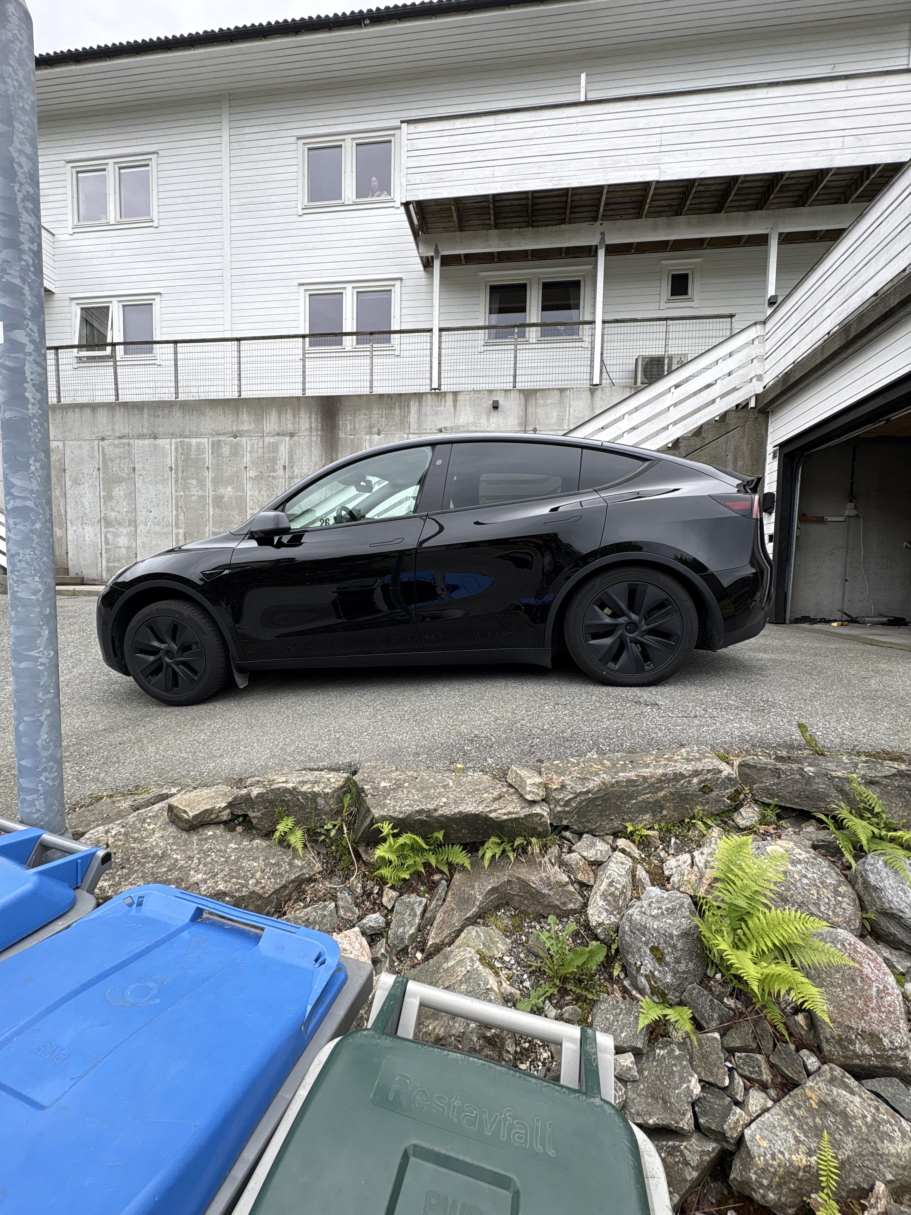 Tesla Model Y med Aircondition