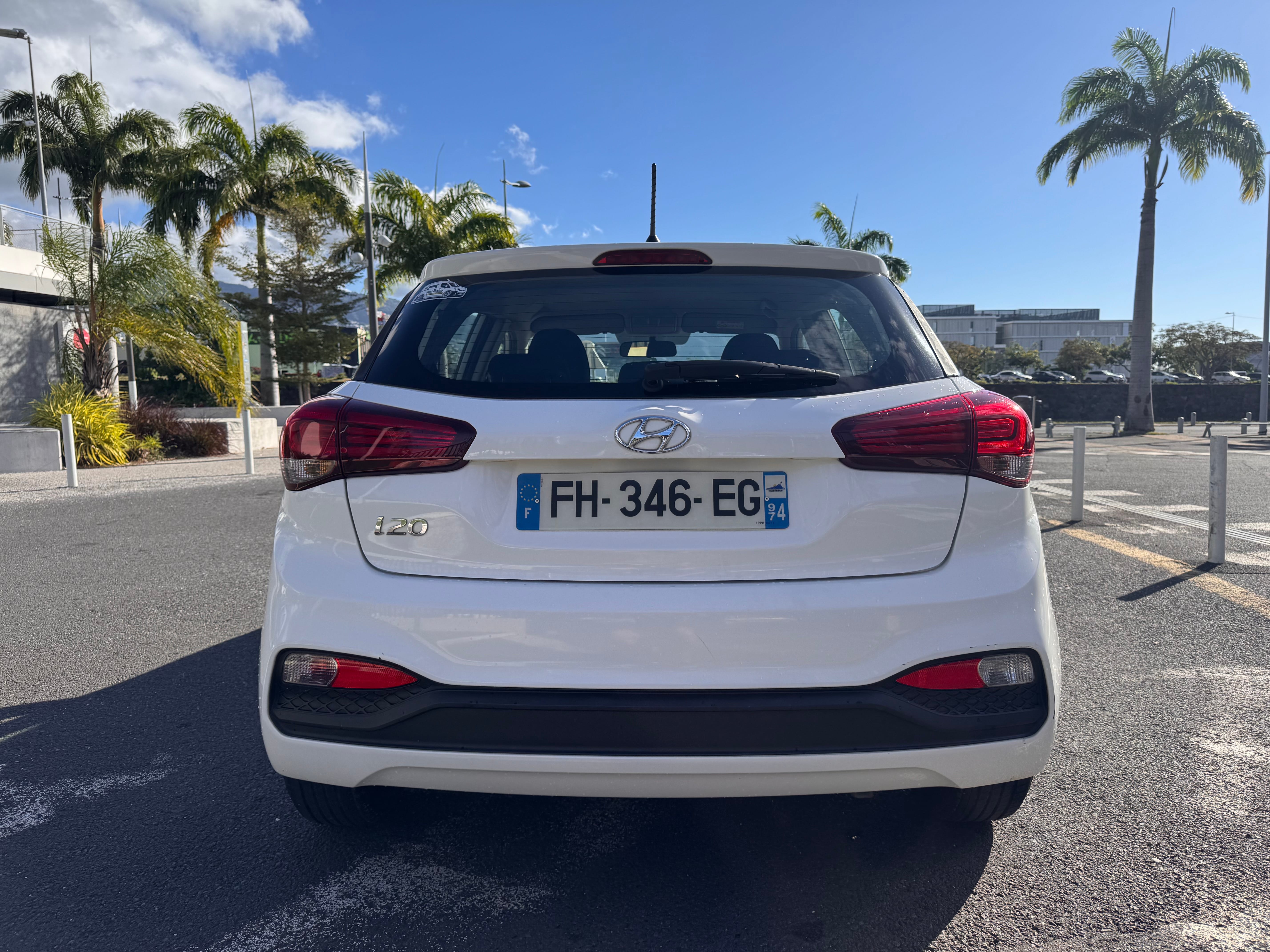 Hyundai i20 1.2L 84ch avec Autoradio