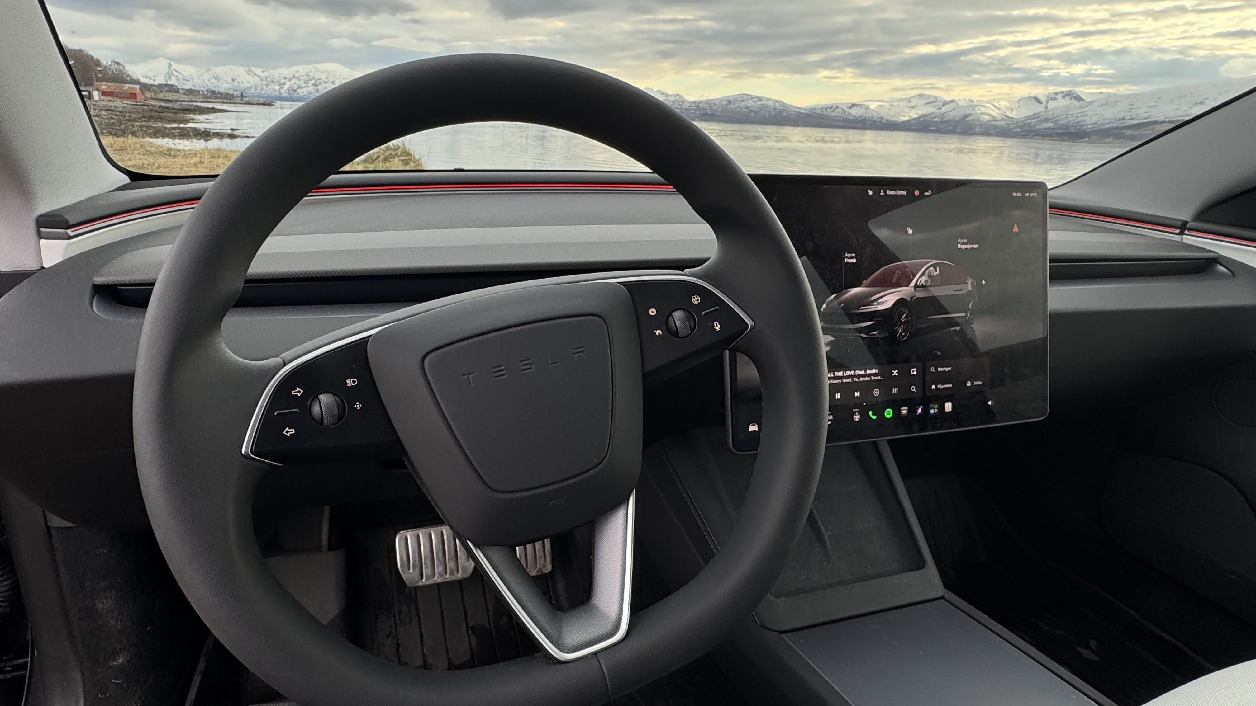 Tesla Model 3 Performance avec GPS