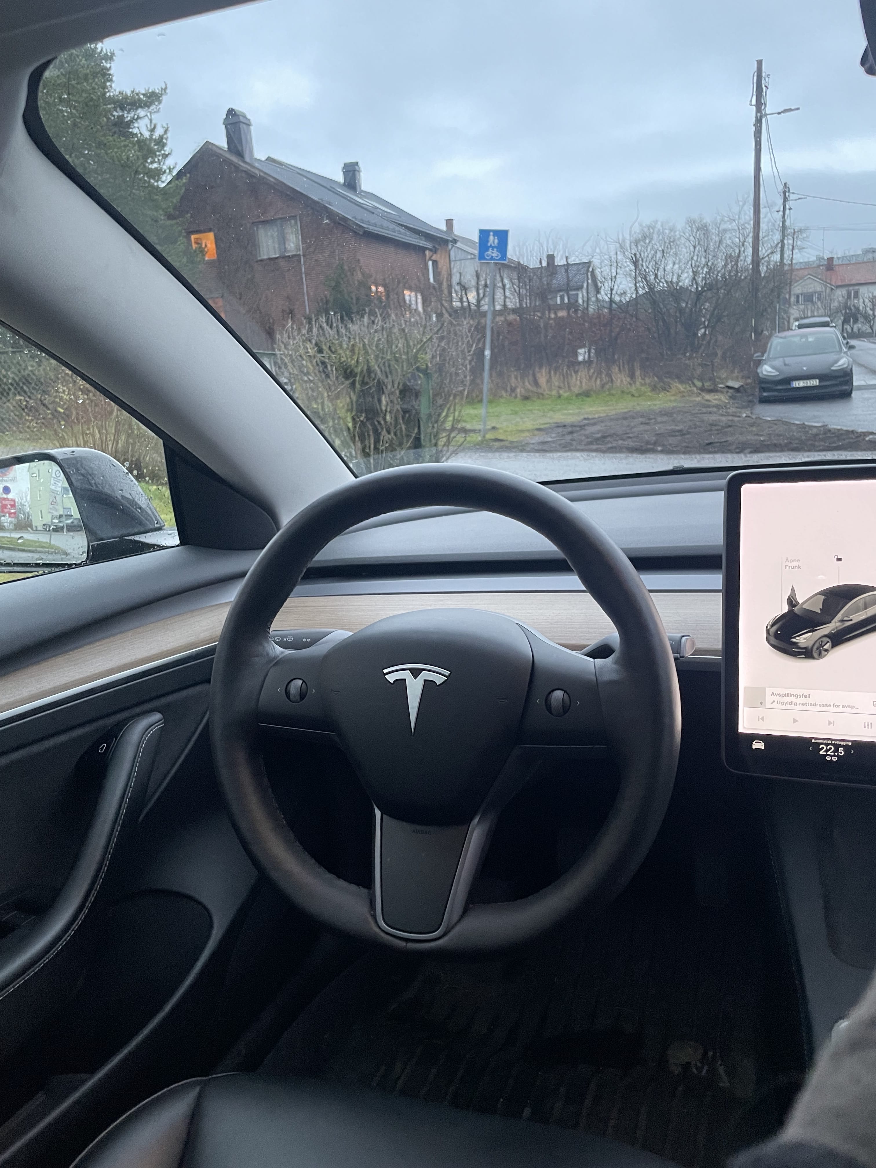 Tesla Model 3 Standard Range Plus with Cruise control