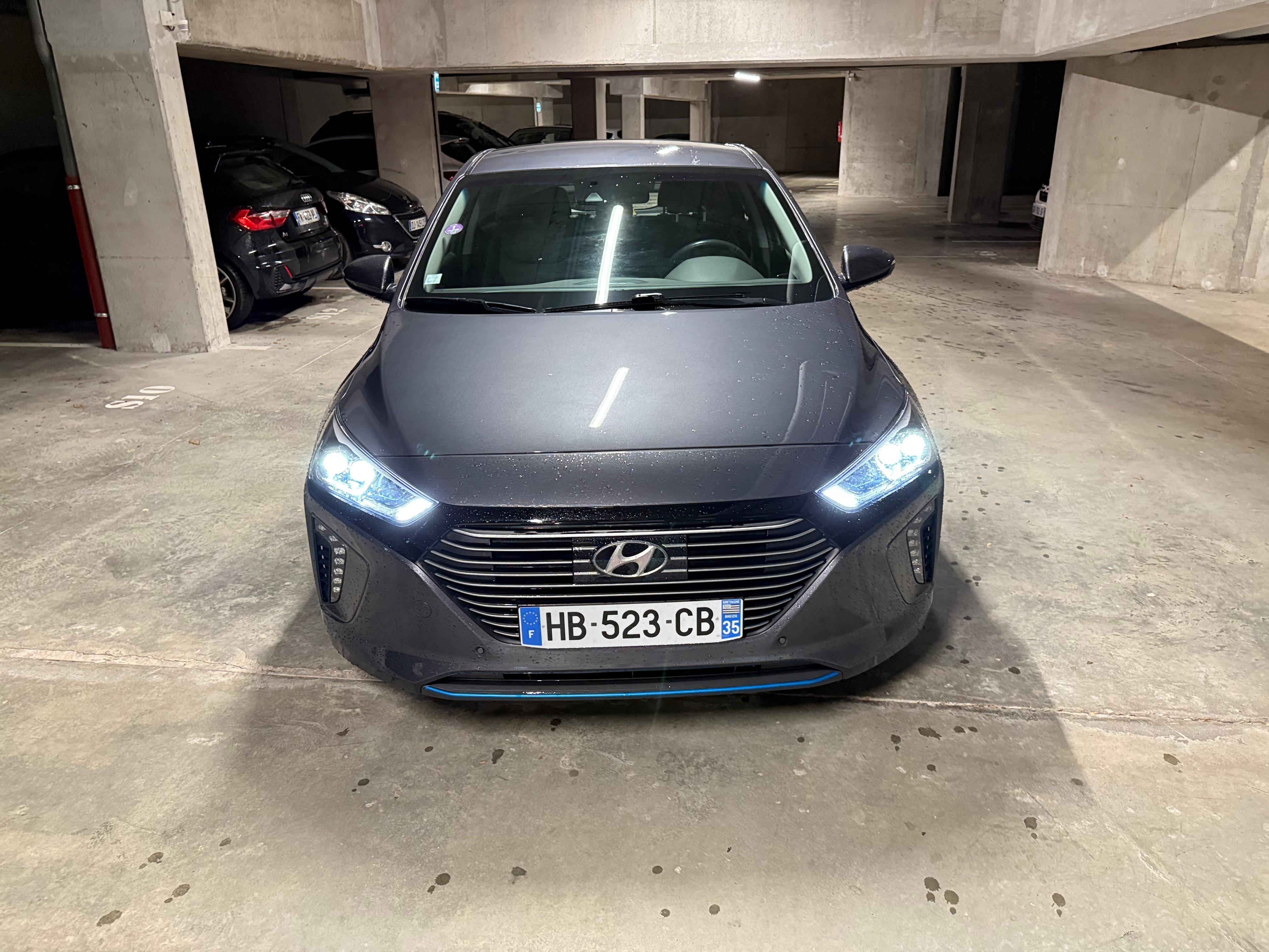 Hyundai Ioniq, 2018, Essence 98 / Electric (hybrid), automatic