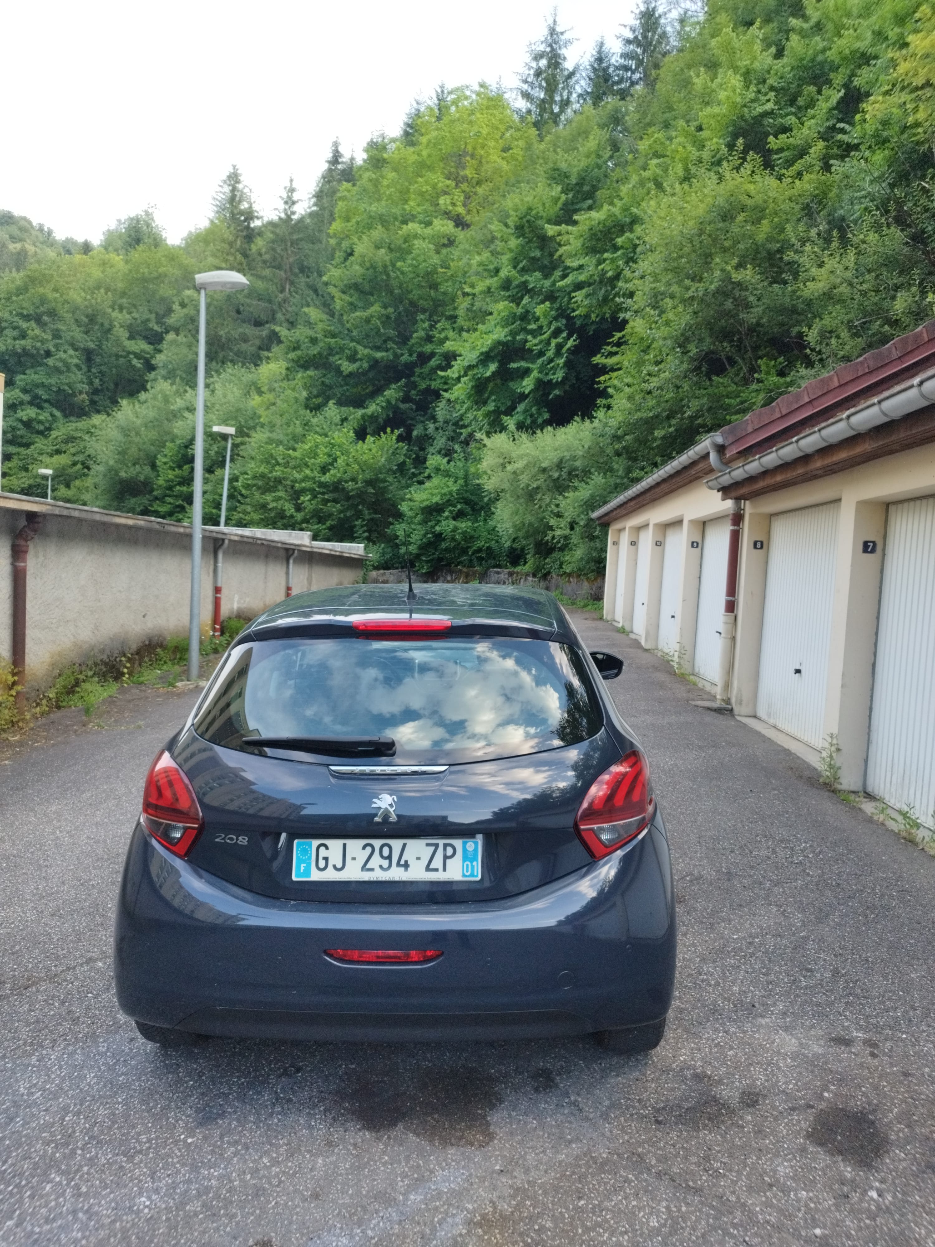 Peugeot 208 1.5 HDi avec Port USB