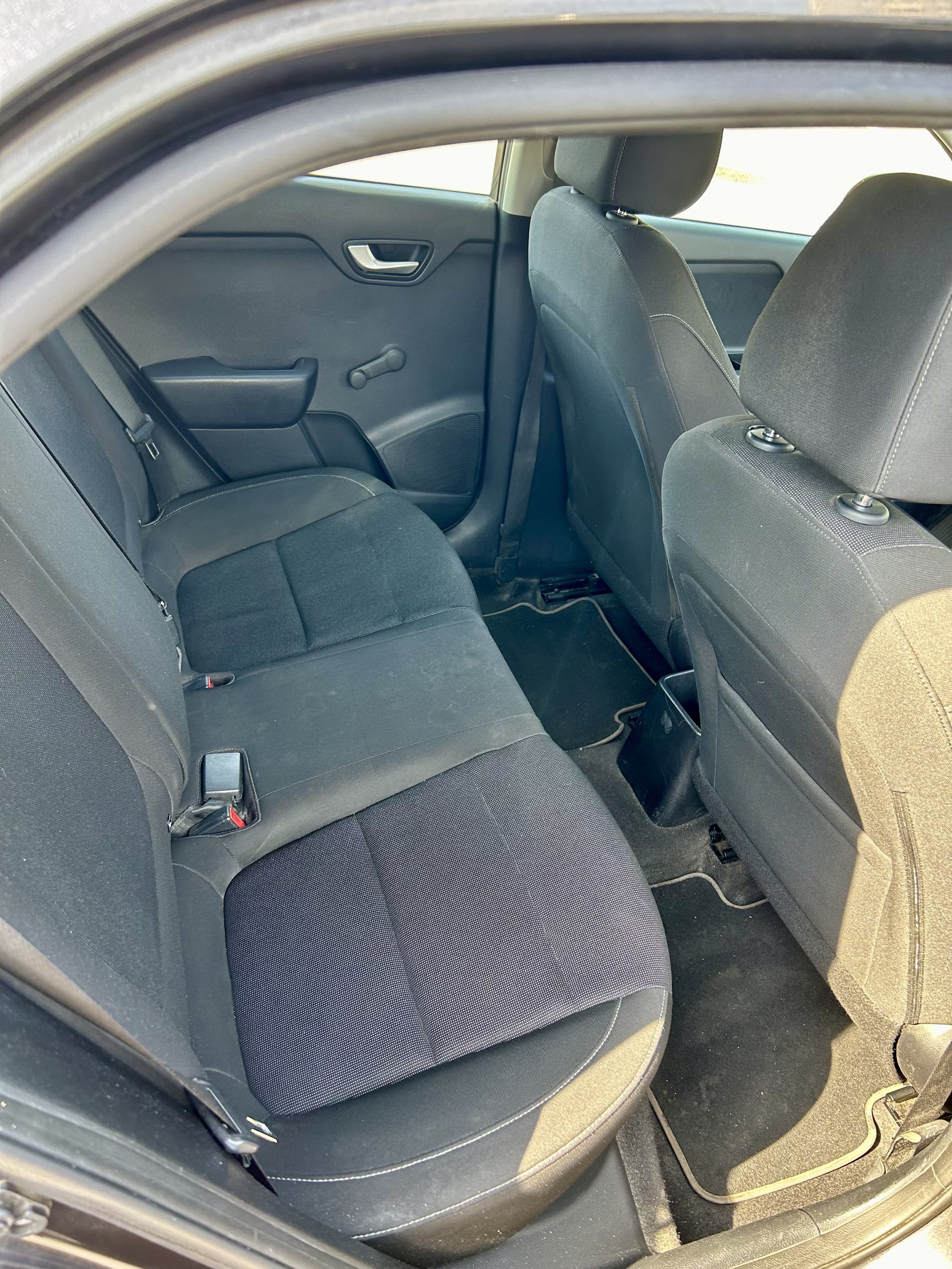 Kia Rio avec Entrée audio / iPod