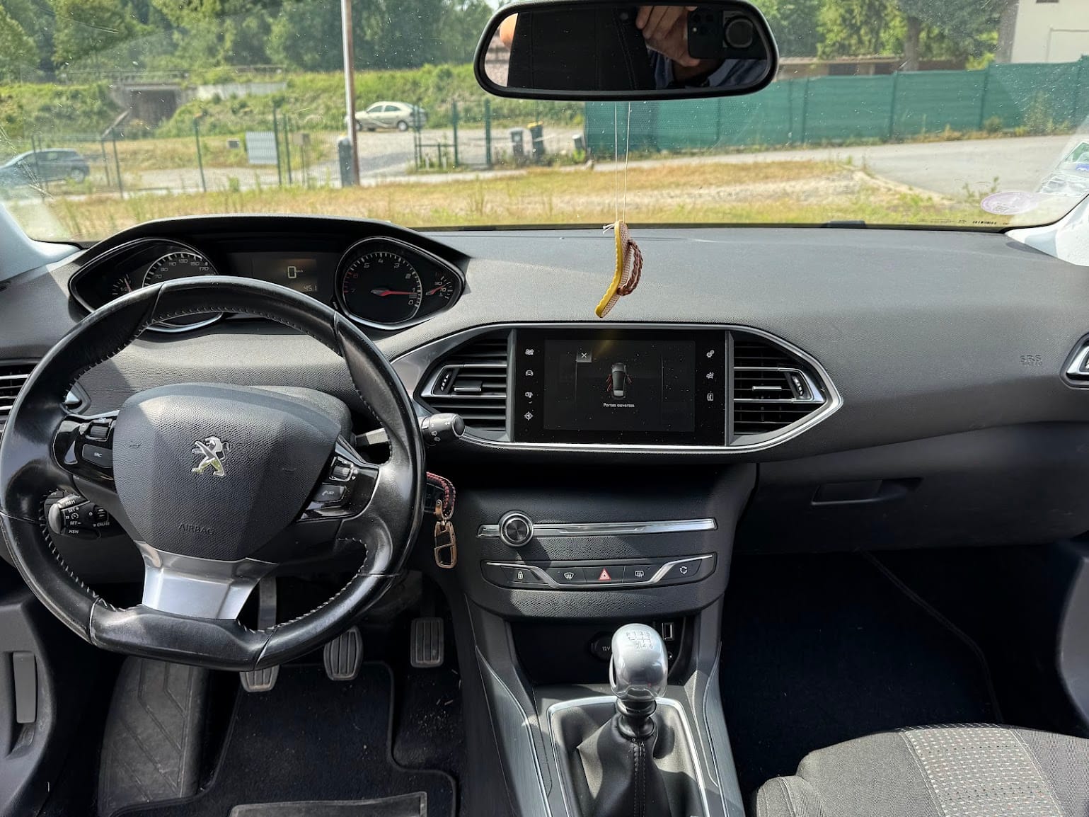 Peugeot 308 Ess 1.2-130CV *25027* EG236TH with Bluetooth audio
