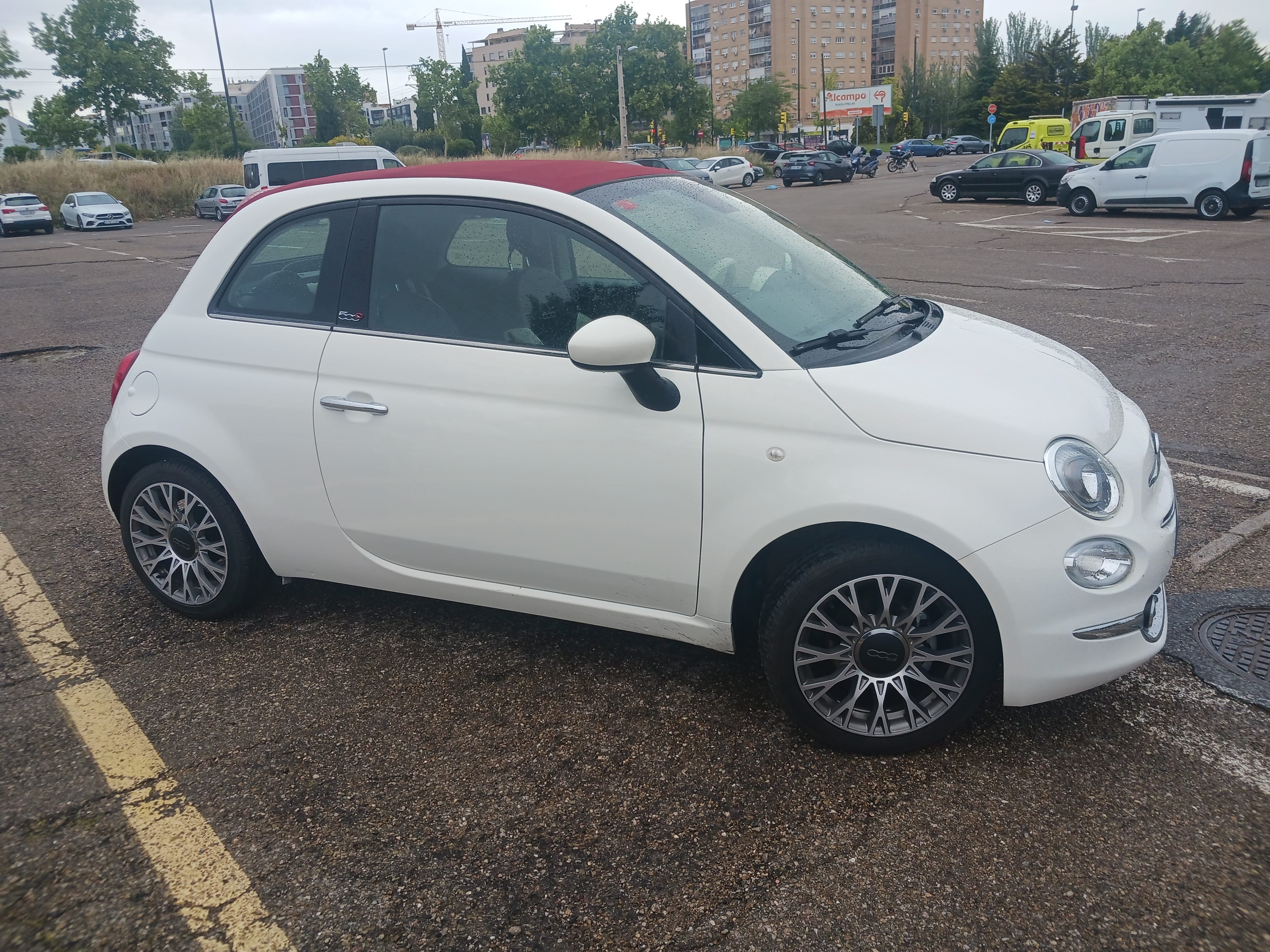 Fiat 500 C Híbrido con Aire acondicionado