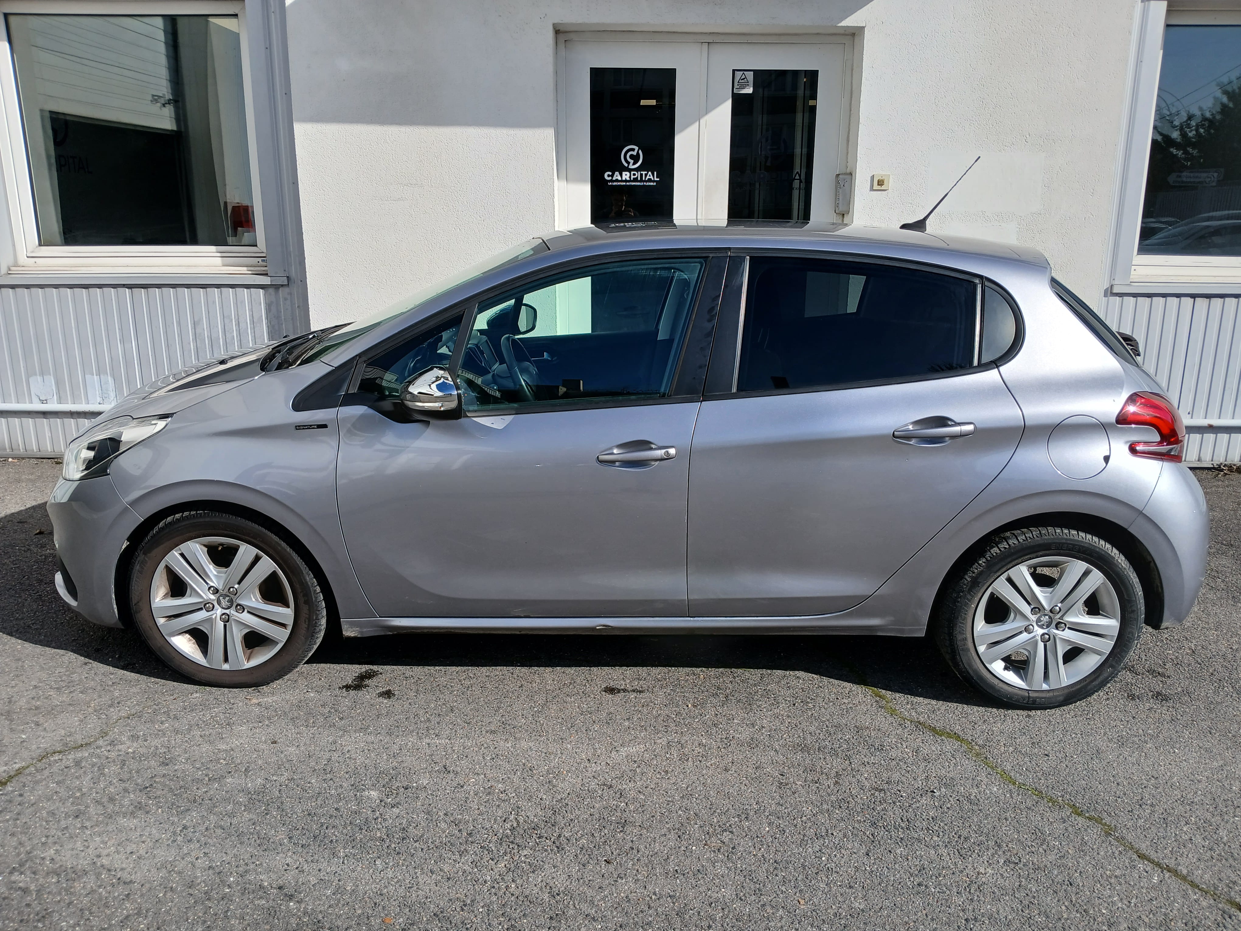 Peugeot 208 avec Climatisation