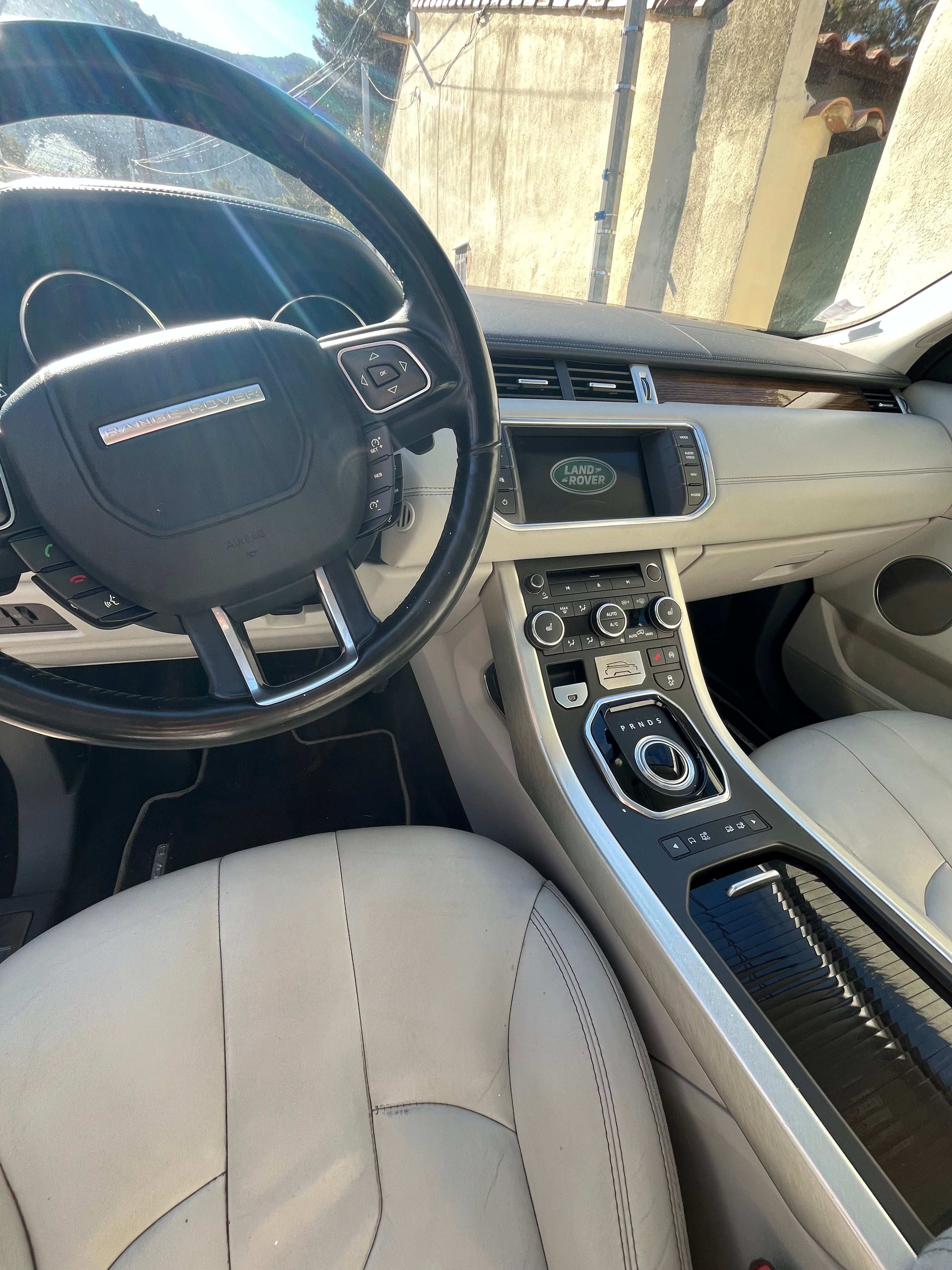 Land-Rover Range Rover Evoque avec Caméra de recul