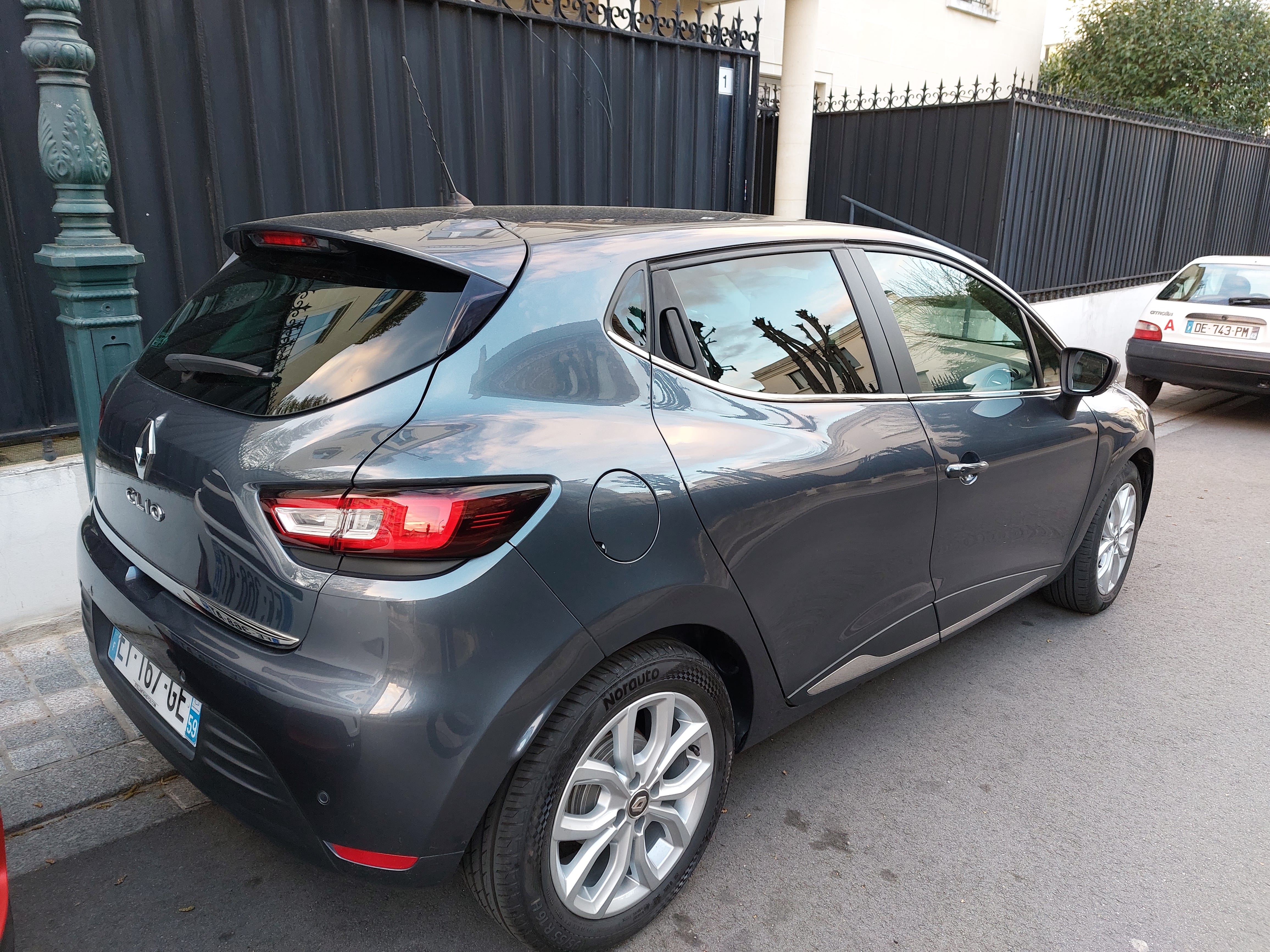 Renault Clio TCe 90 avec GPS