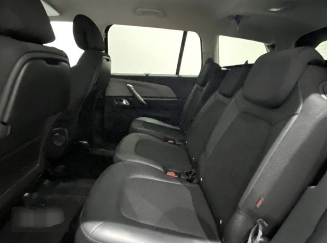 Citroen C4 Grand Spacetourer avec Siège bébé