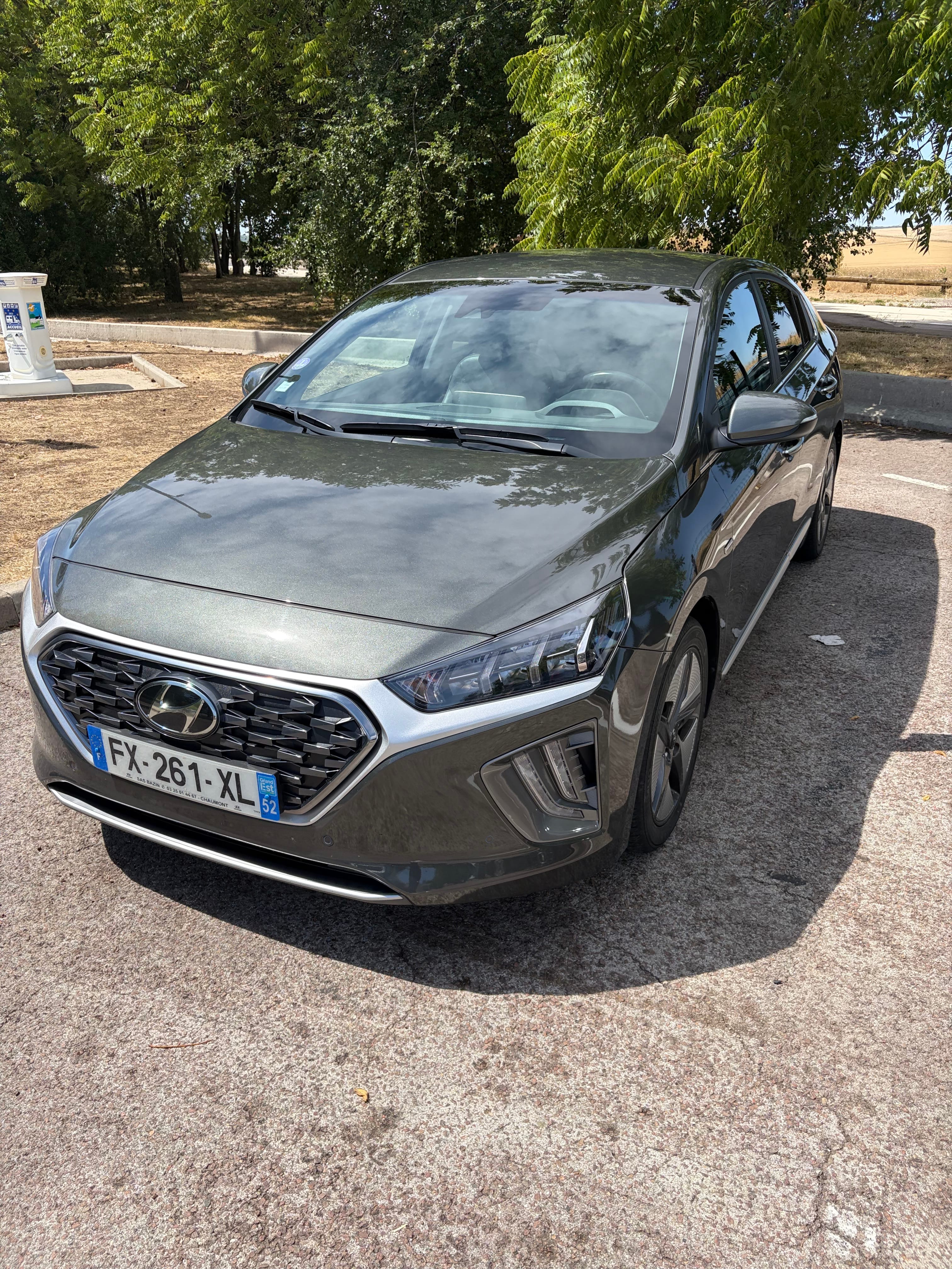 Hyundai Ioniq, 2021, Essence 95 / Électrique (hybride), automatique