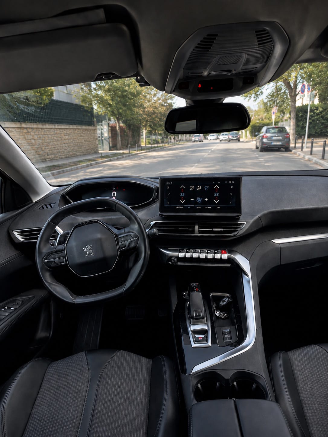 Peugeot 3008 with GPS