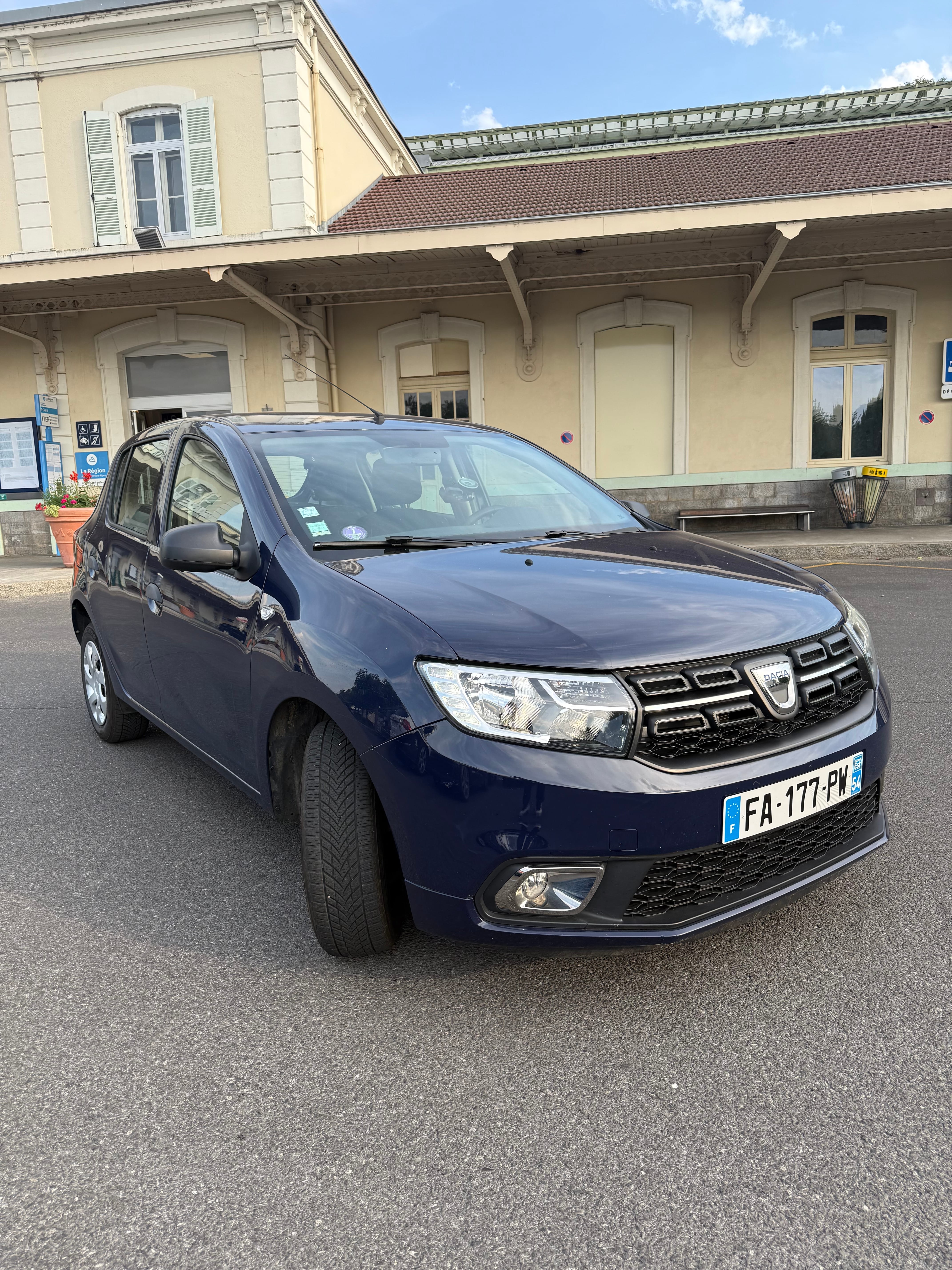 Dacia Sandero 2 avec Apple CarPlay